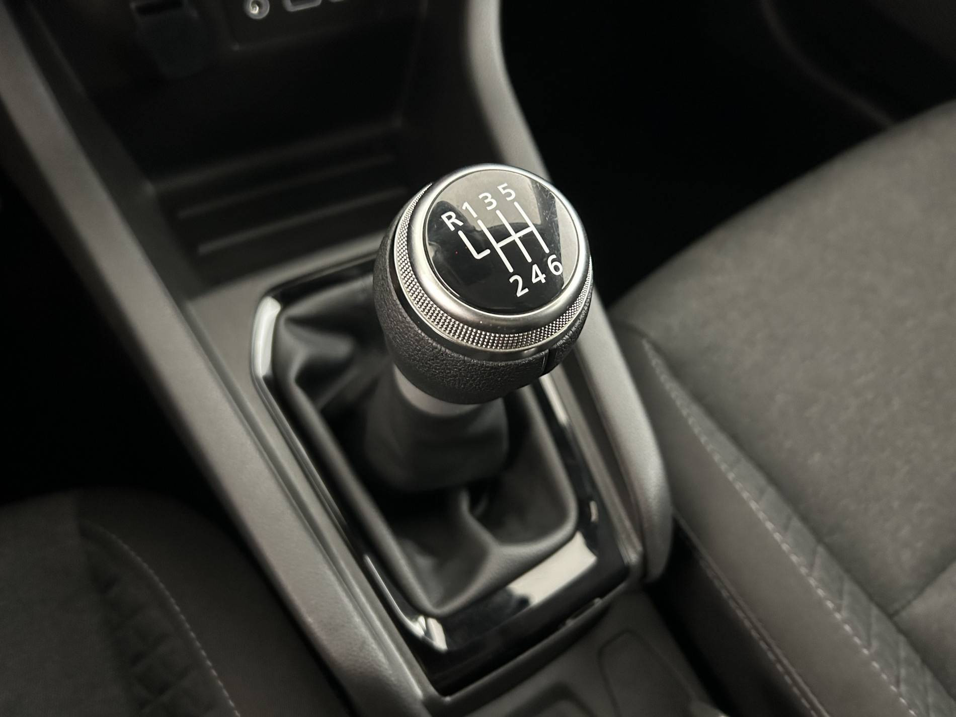 Vente en ligne Renault Clio 5 Clio TCe 90 au prix de 14 990 €