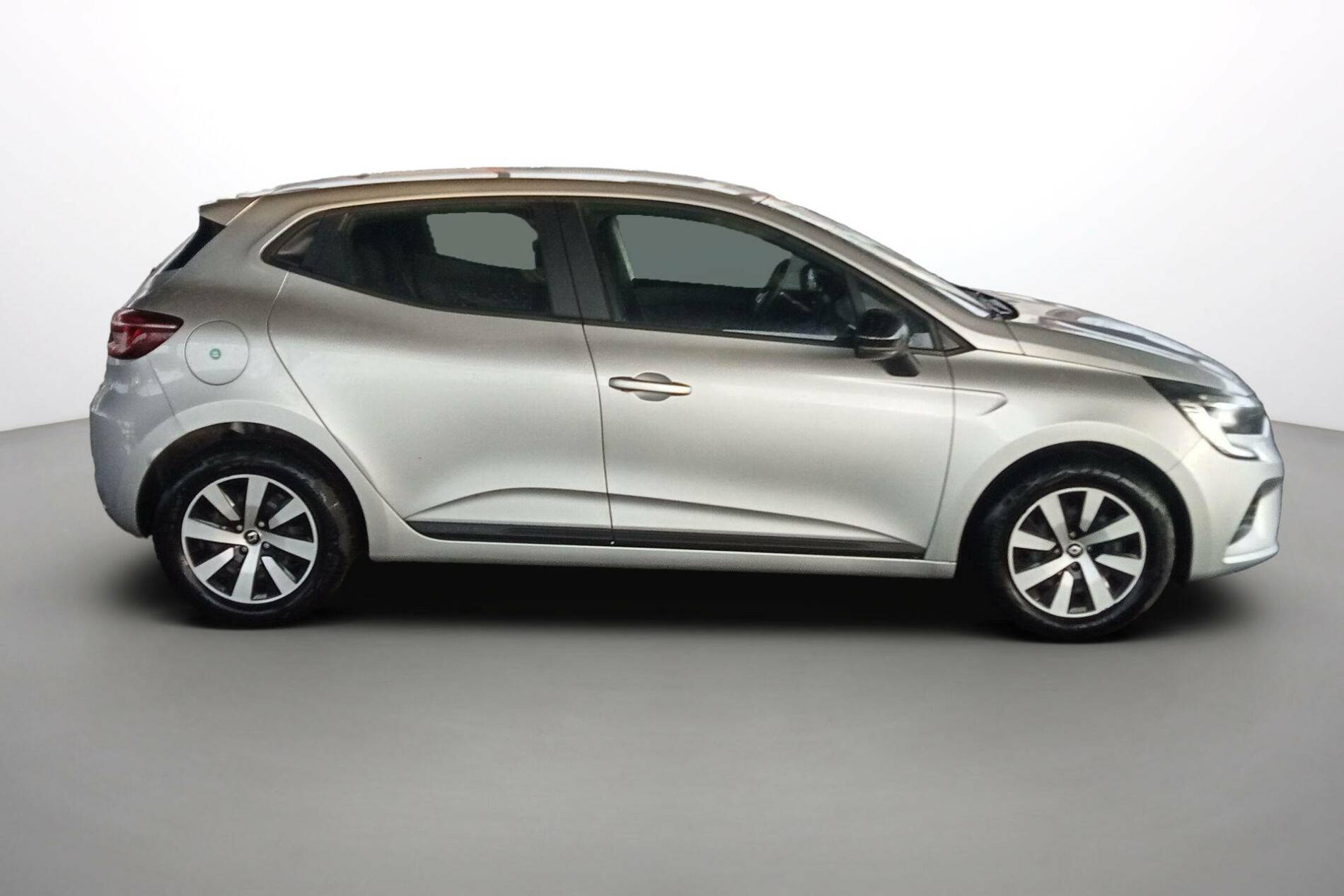 Vente en ligne Renault Clio 5 Clio TCe 90 au prix de 15 490 €