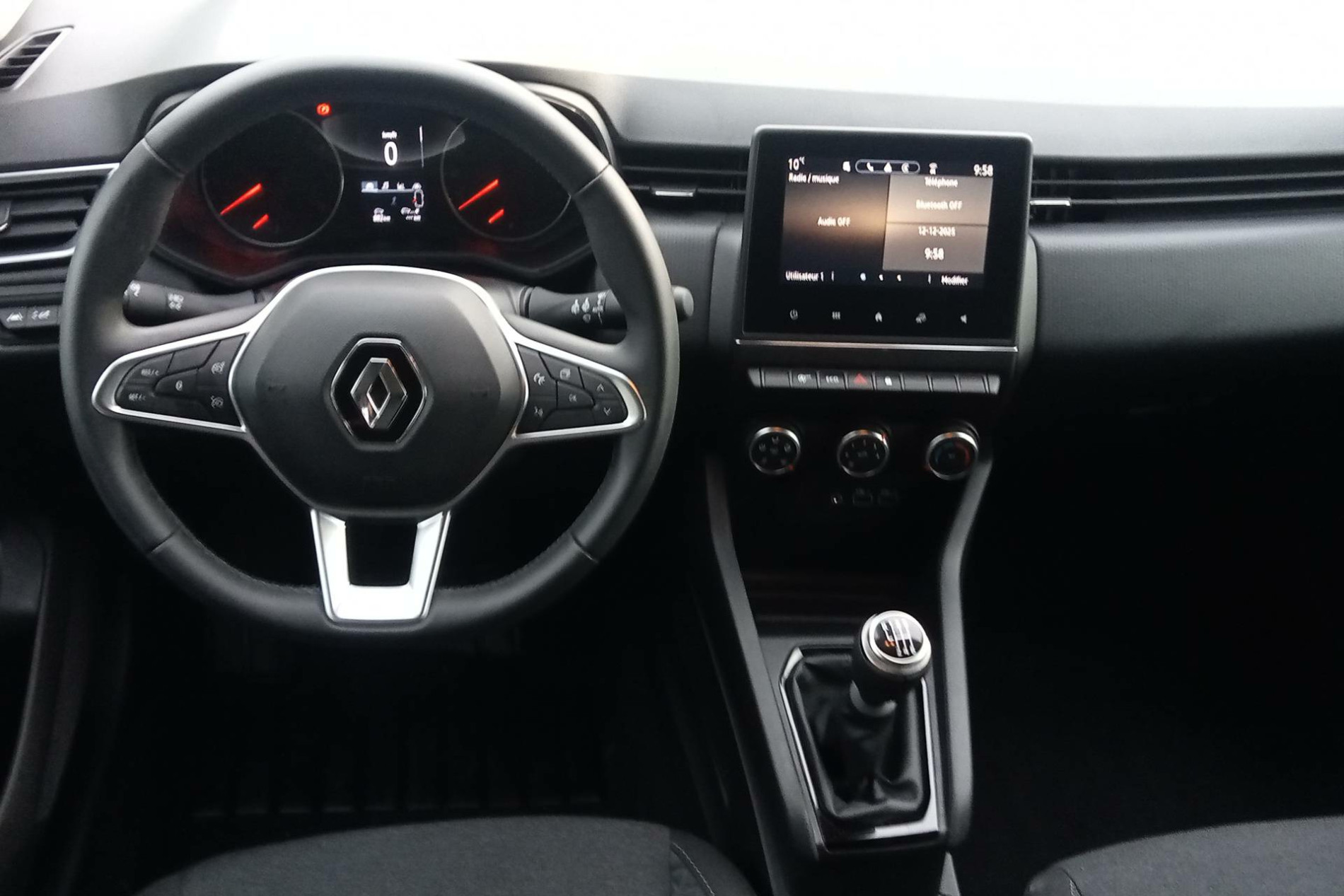 Vente en ligne Renault Clio 5 Clio TCe 90 au prix de 14 990 €