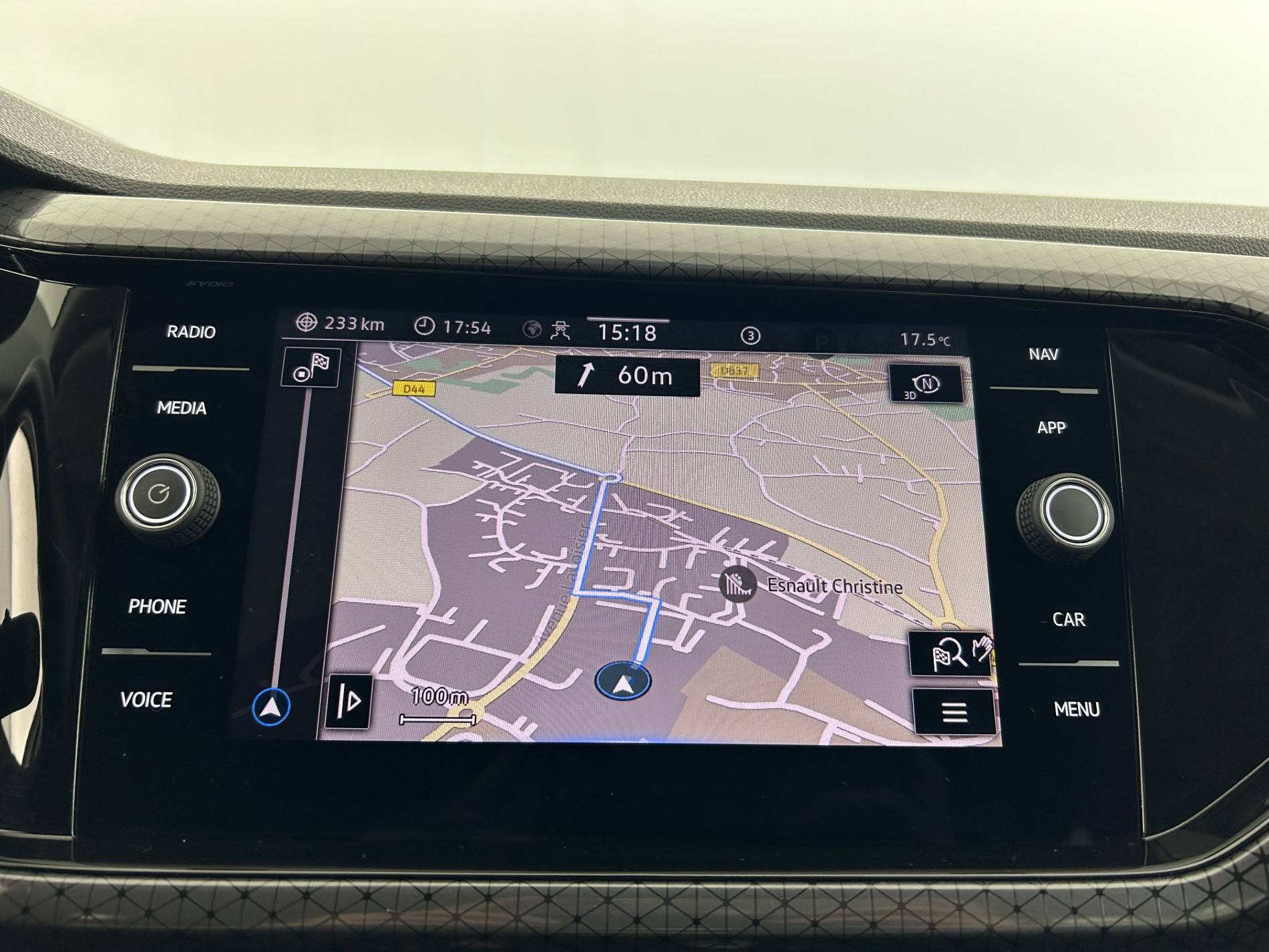 Vente en ligne Volkswagen T-Cross  1.0 TSI 110 Start/Stop BVM6 au prix de 17 990 €