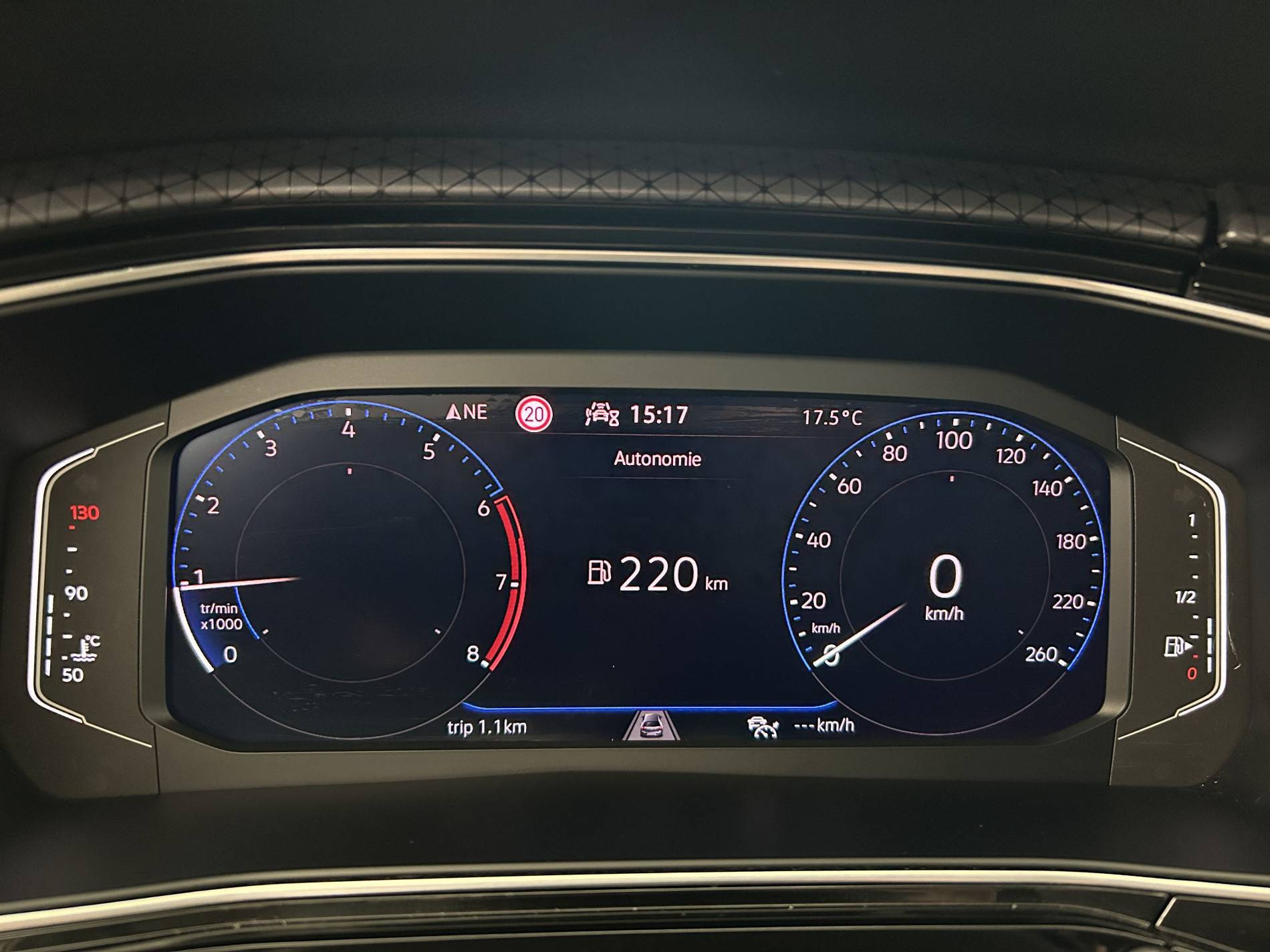 Vente en ligne Volkswagen T-Cross  1.0 TSI 110 Start/Stop BVM6 au prix de 17 990 €