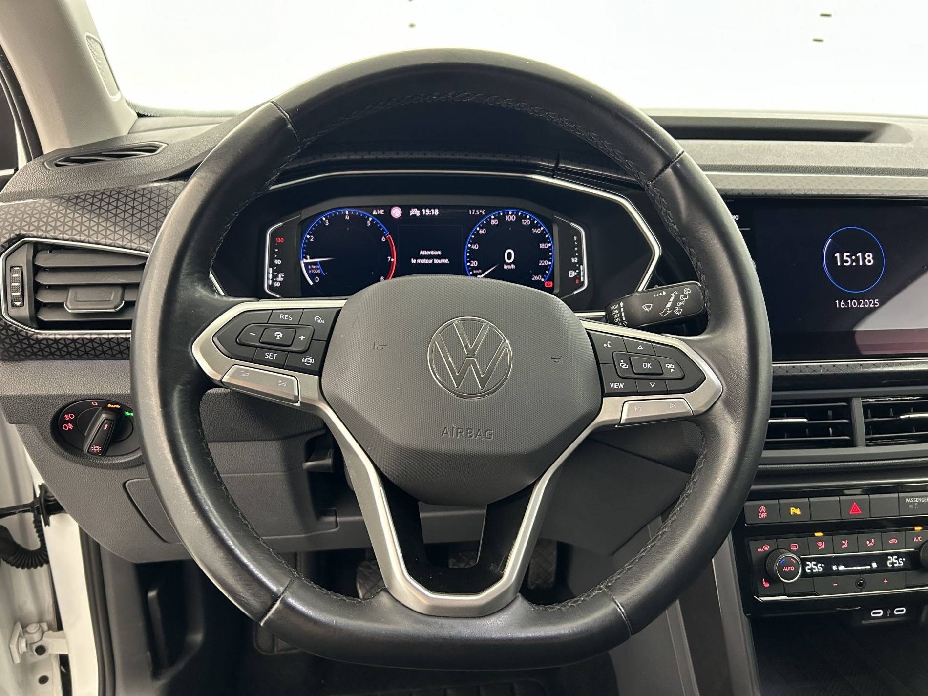 Vente en ligne Volkswagen T-Cross  1.0 TSI 110 Start/Stop BVM6 au prix de 17 990 €
