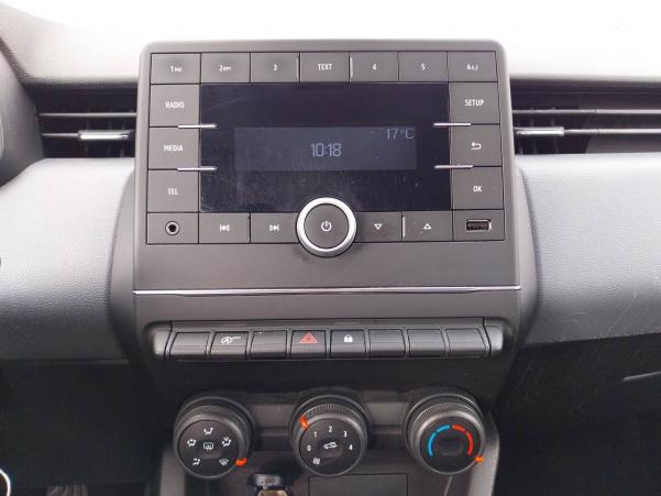Vente en ligne Renault Clio 5 Clio SCe 65 - 21 au prix de 10 990 €