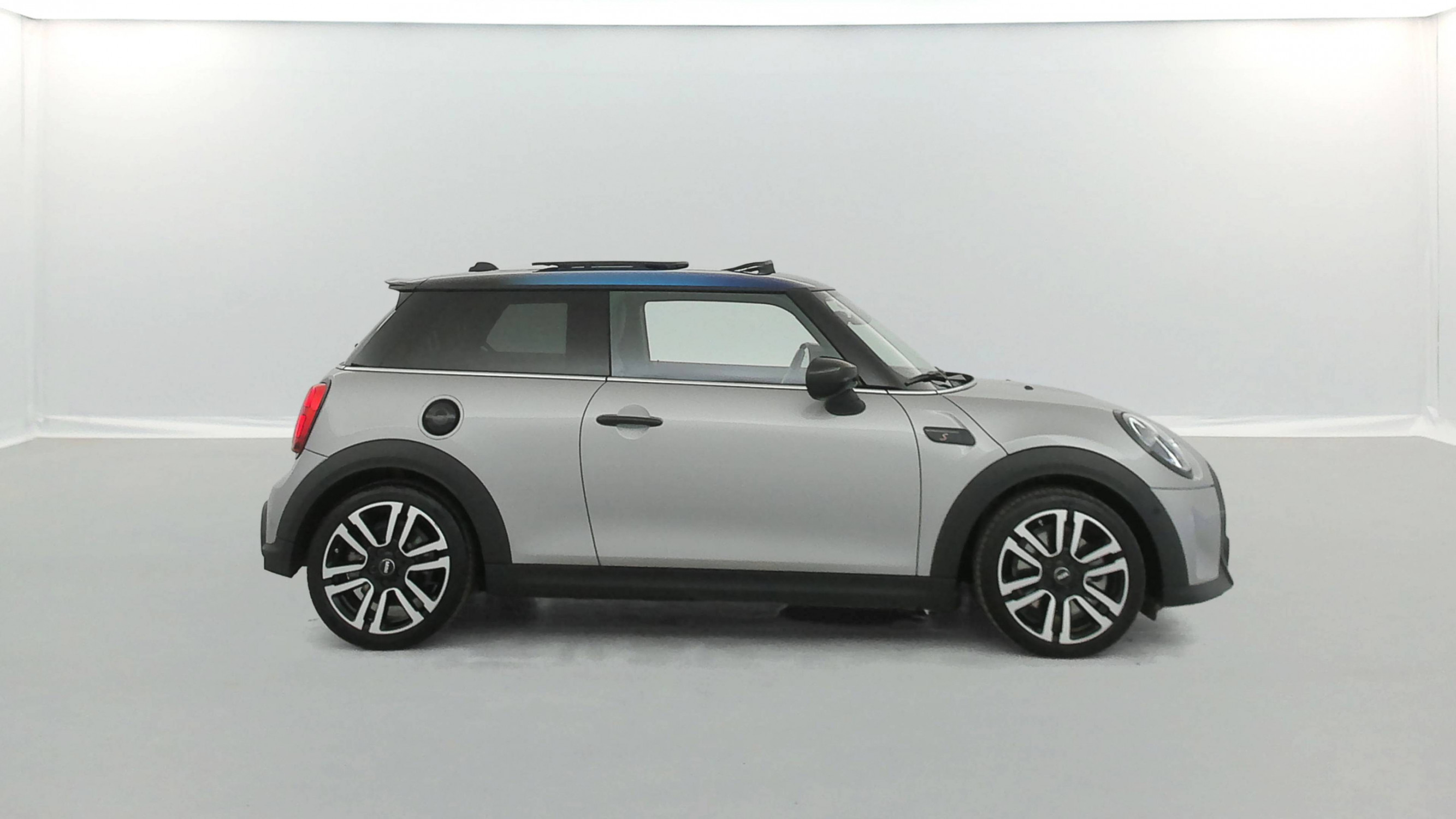 Vente en ligne Mini Mini Hatch 3 portes Hatch 3 Portes Cooper S 178 ch DKG7 au prix de 30 990 €