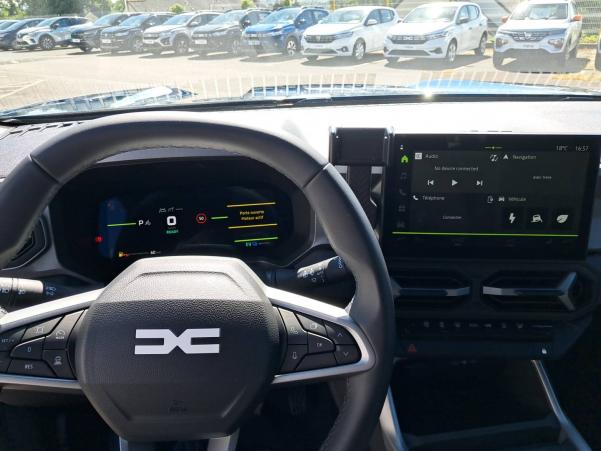 Vente en ligne Dacia Bigster  Hybrid 155 au prix de 32 290 €