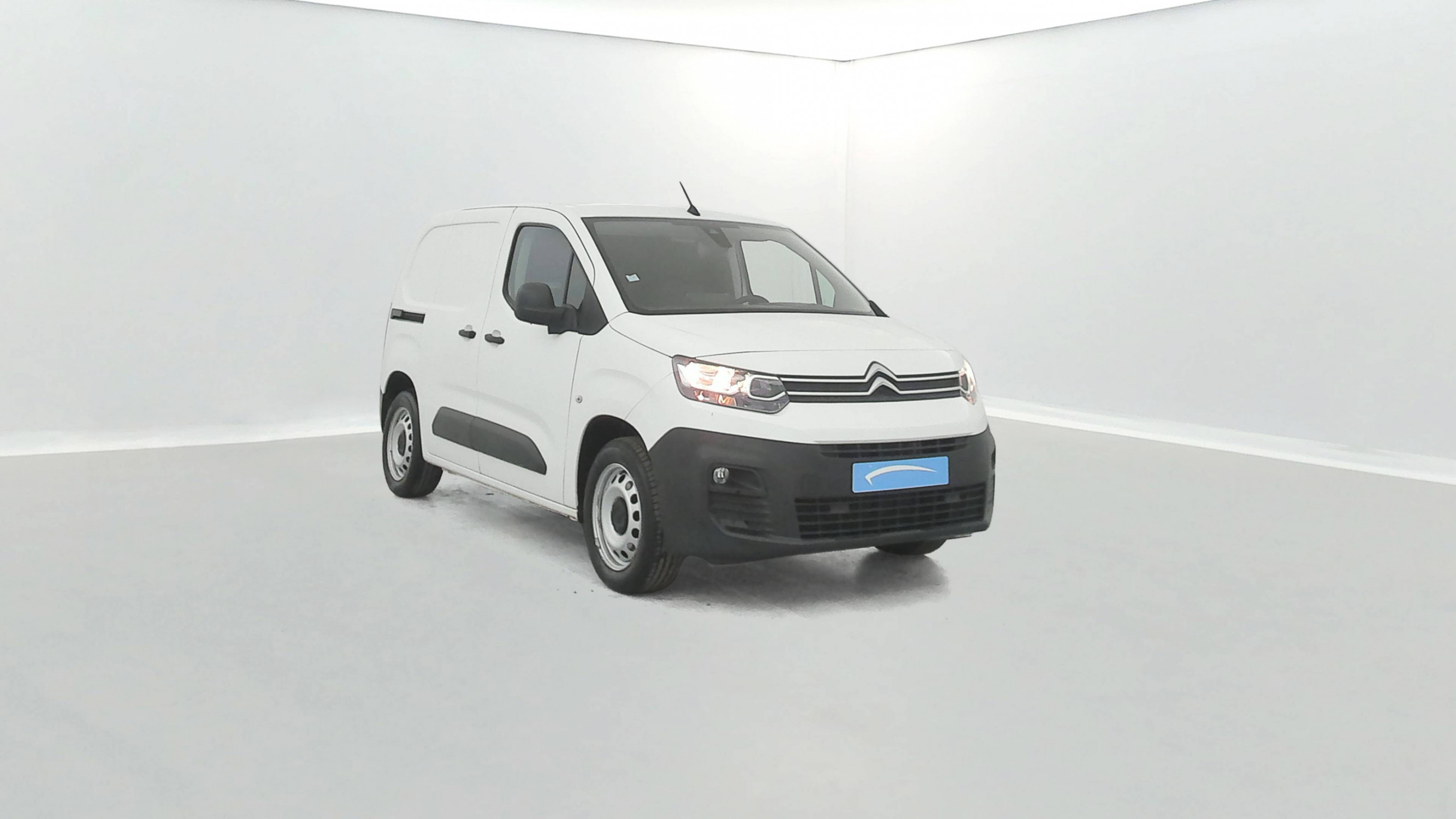 Vente en ligne Citroën Berlingo  M 650 BLUEHDI 130 S&S EAT8 au prix de 15 490 €