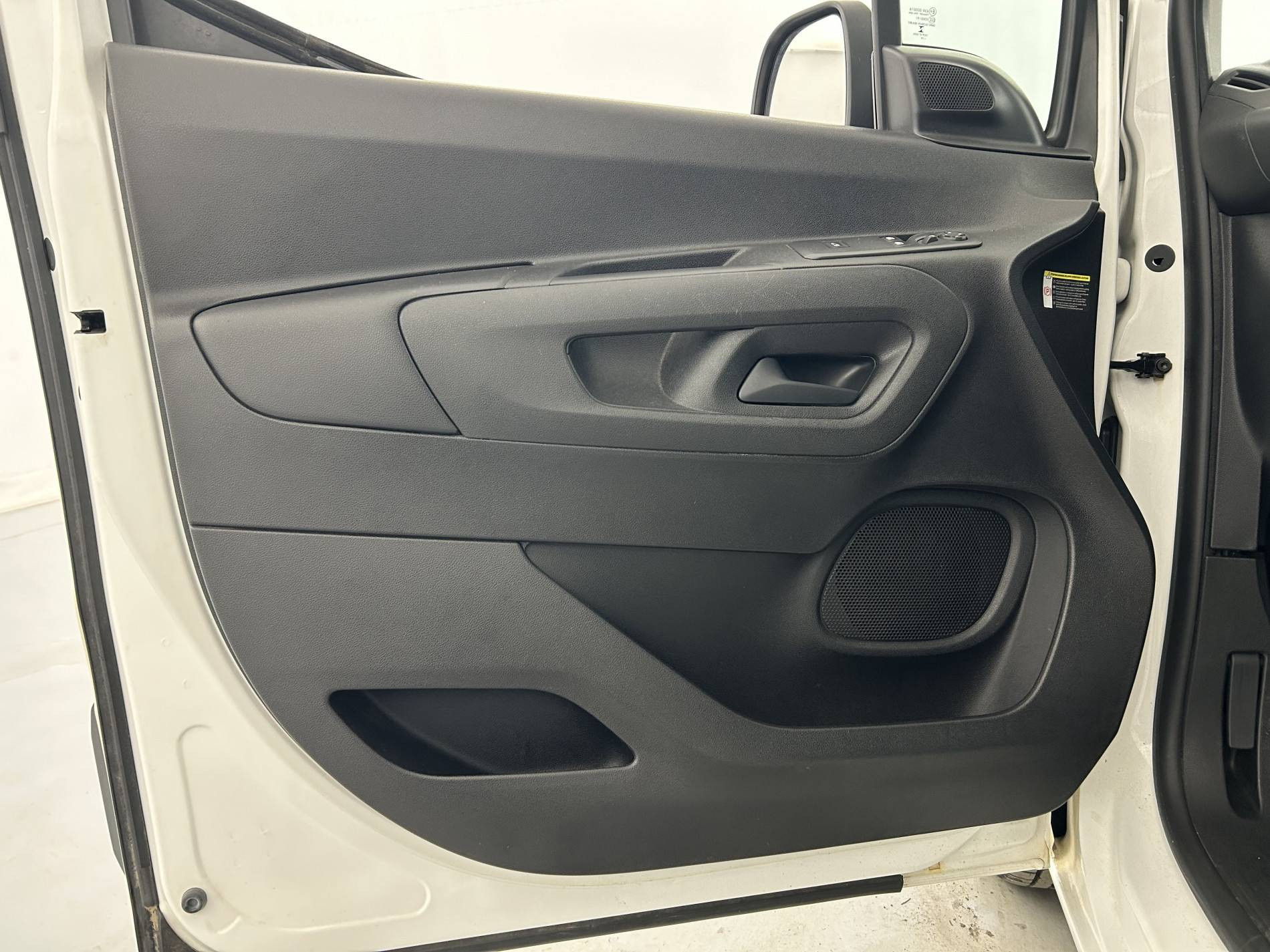 Vente en ligne Citroën Berlingo  M 650 BLUEHDI 130 S&S EAT8 au prix de 15 490 €