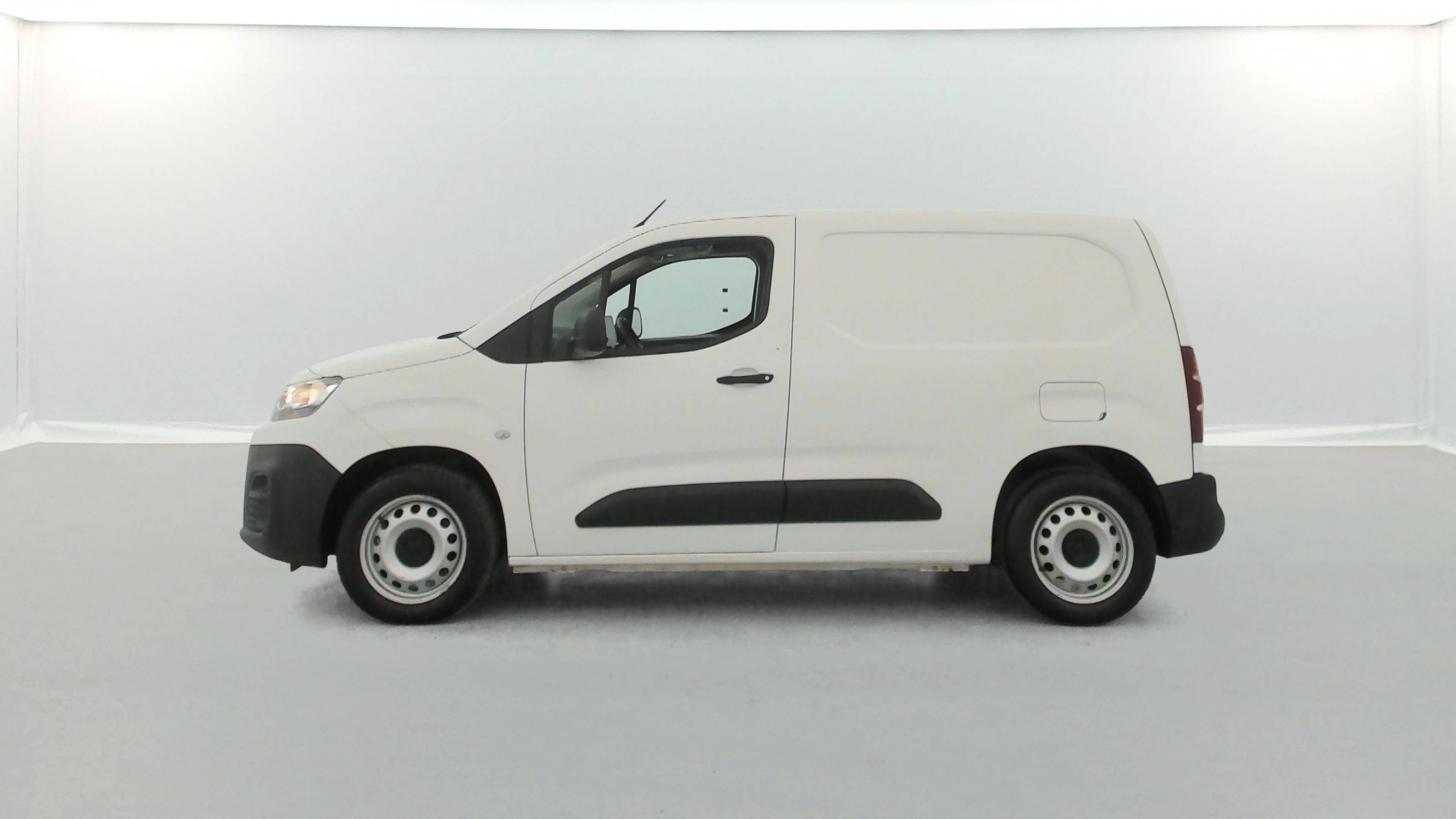 Vente en ligne Citroën Berlingo  M 650 BLUEHDI 130 S&S EAT8 au prix de 15 490 €