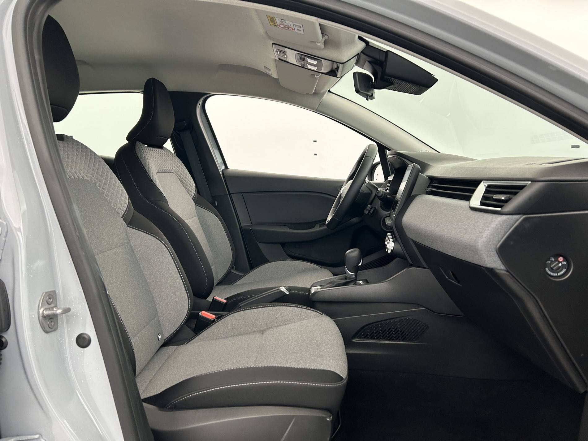 Vente en ligne Renault Clio 5 Clio E-Tech full hybrid 145 ch GSR2 au prix de 20 290 €