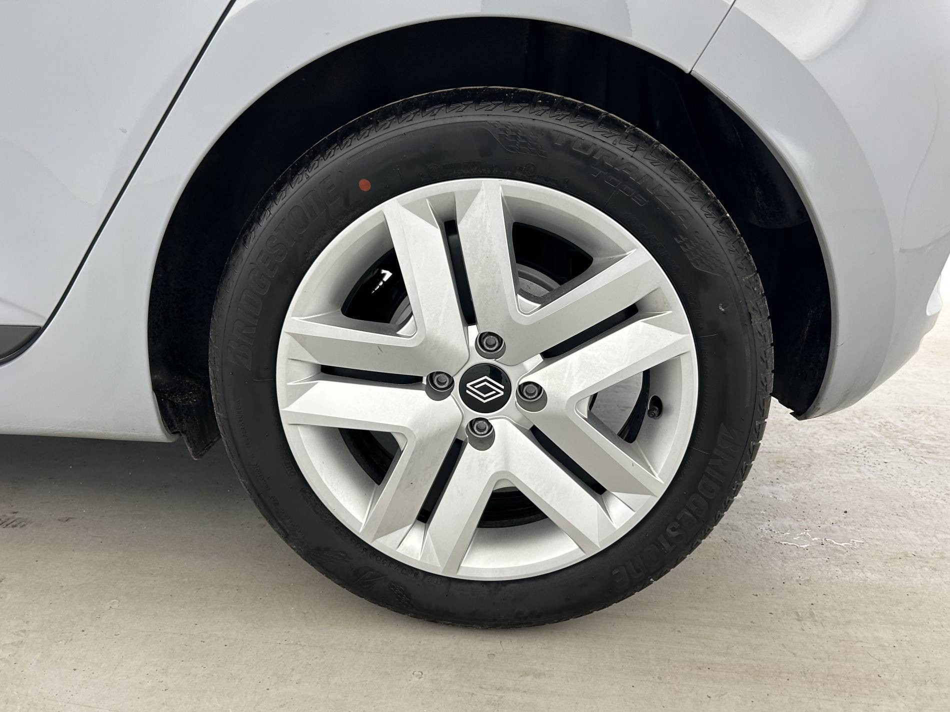 Vente en ligne Renault Clio 5 Clio E-Tech full hybrid 145 ch GSR2 au prix de 20 290 €