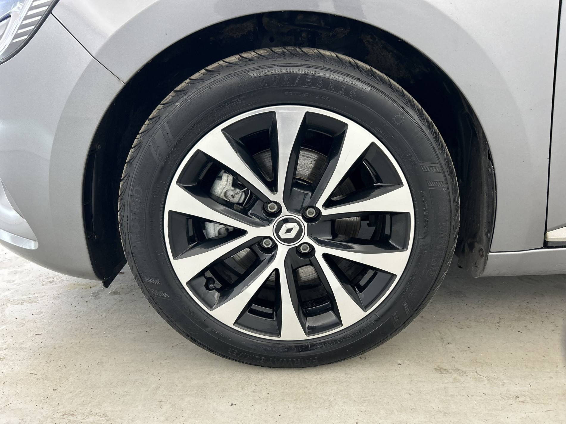 Vente en ligne Renault Clio 5 Clio E-Tech full hybrid 145 au prix de 16 490 €