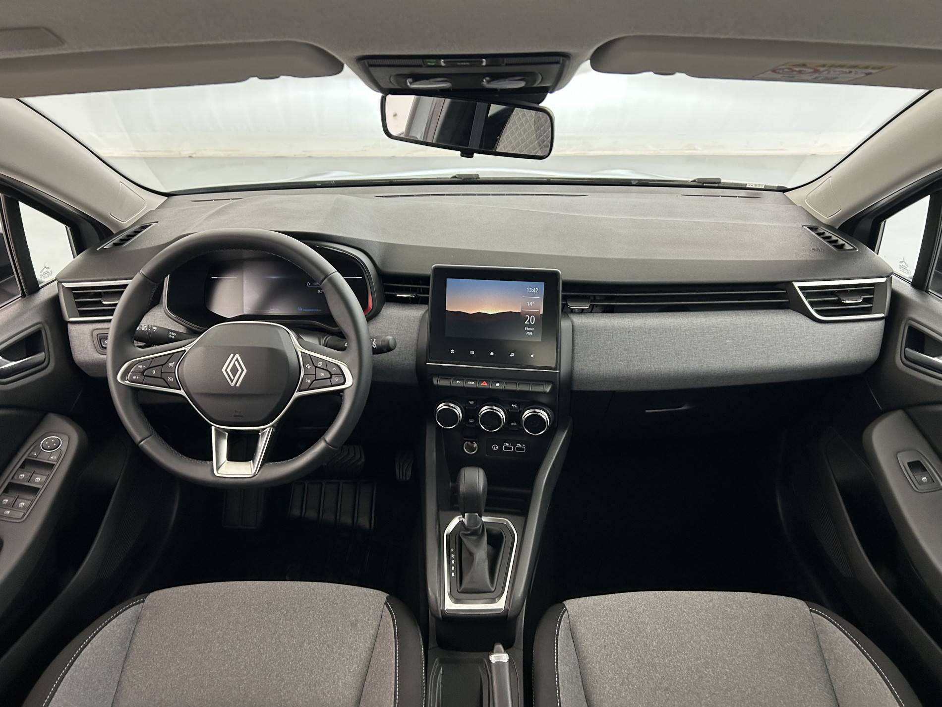 Vente en ligne Renault Clio 5 Clio E-Tech full hybrid 145 ch GSR2 au prix de 20 290 €