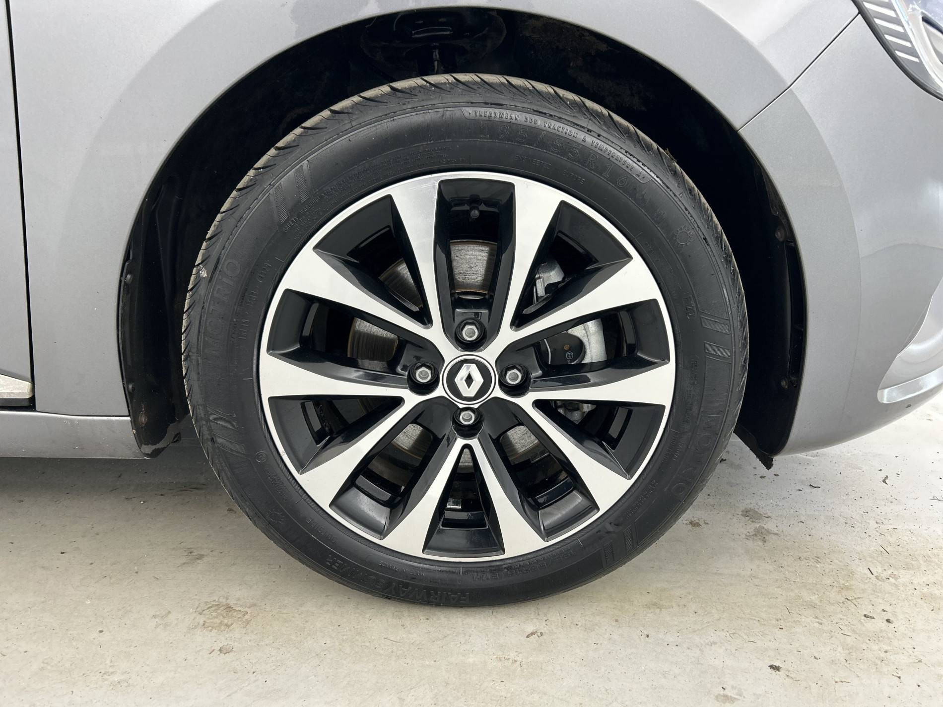 Vente en ligne Renault Clio 5 Clio E-Tech full hybrid 145 au prix de 16 490 €