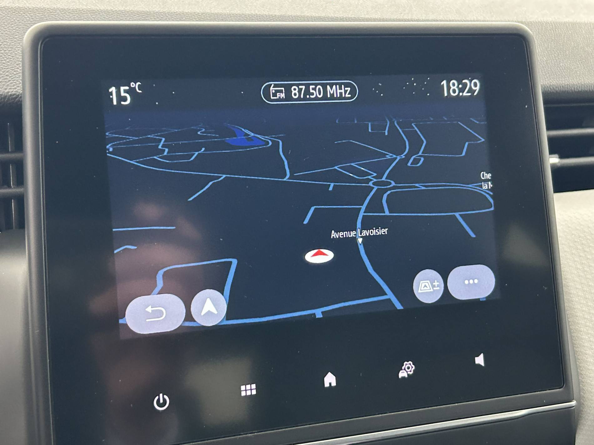 Vente en ligne Renault Clio 5 Clio E-Tech full hybrid 145 au prix de 16 490 €