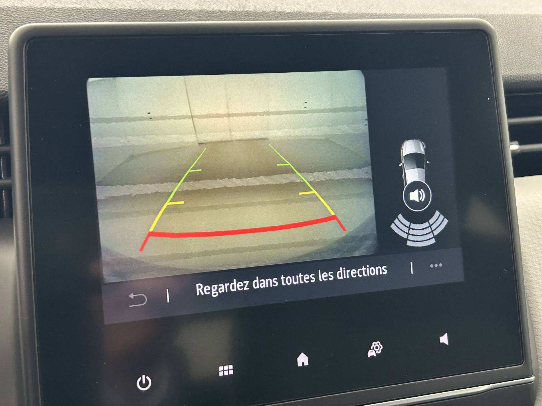 Vente en ligne Renault Clio 5 Clio E-Tech full hybrid 145 au prix de 16 490 €