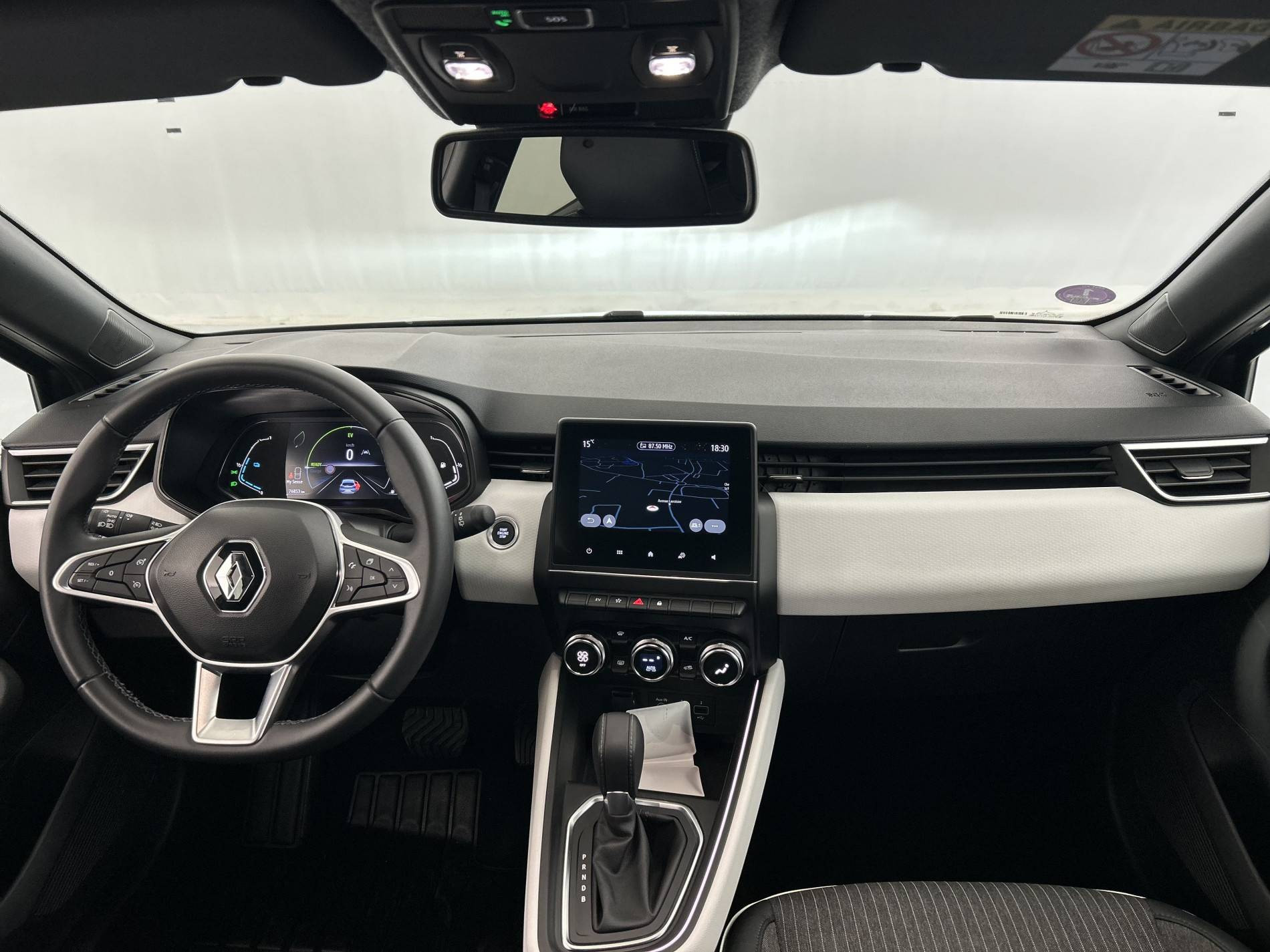 Vente en ligne Renault Clio 5 Clio E-Tech full hybrid 145 au prix de 16 490 €