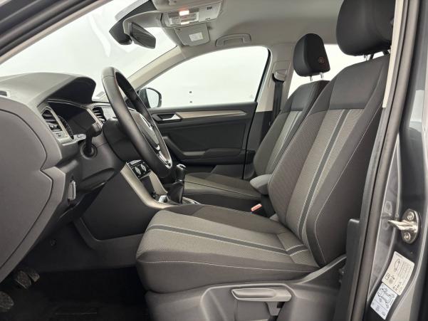 Vente en ligne Volkswagen T-Roc  2.0 TDI 115 Start/Stop BVM6 au prix de 23 990 €