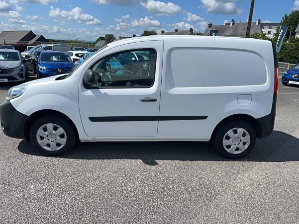 Vente en ligne Renault Kangoo Express  BLUE DCI 80 au prix de 12 990 €