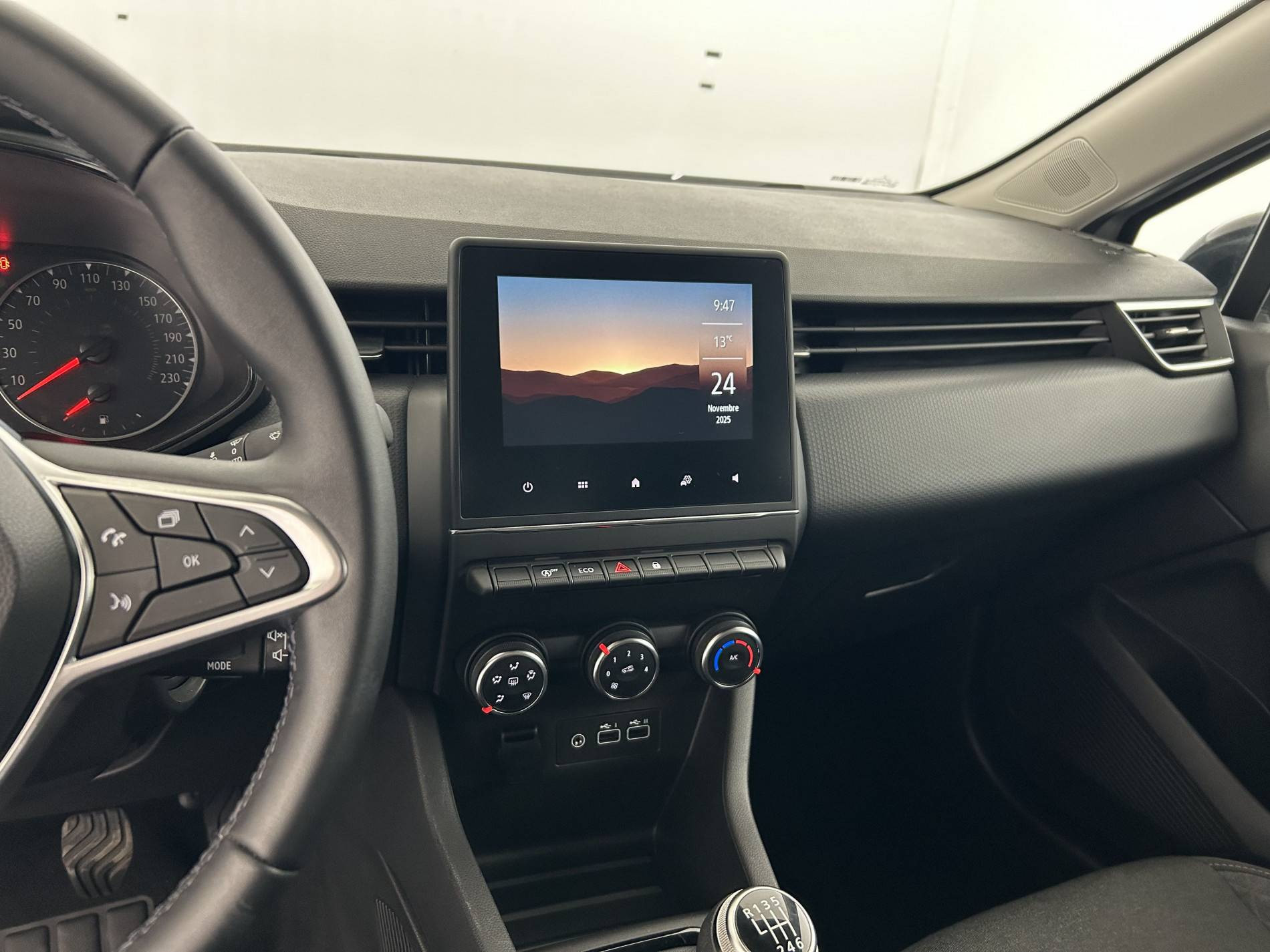 Vente en ligne Renault Clio 5 Clio TCe 90 au prix de 14 990 €