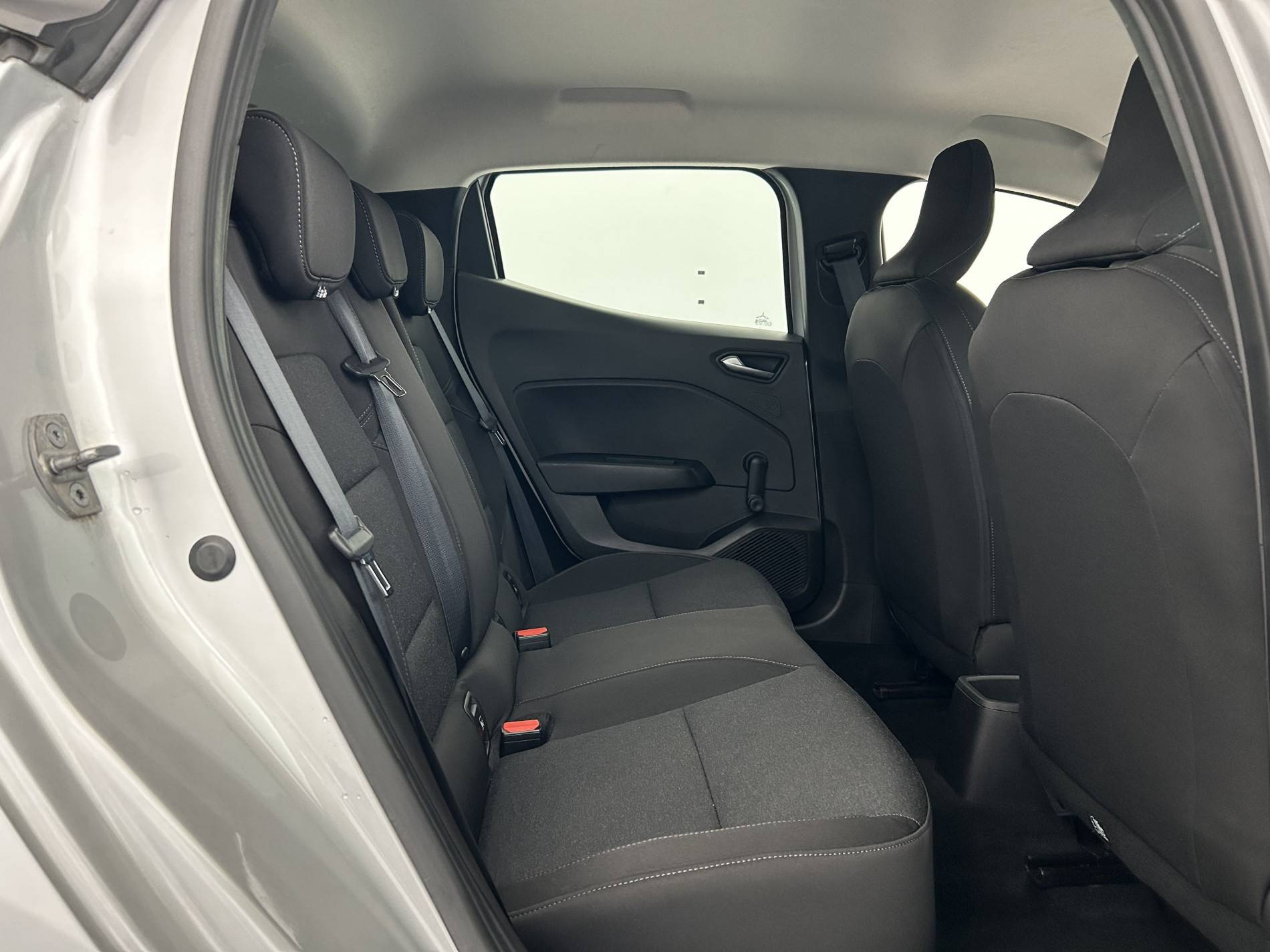 Vente en ligne Renault Clio 5 Clio TCe 90 au prix de 14 990 €