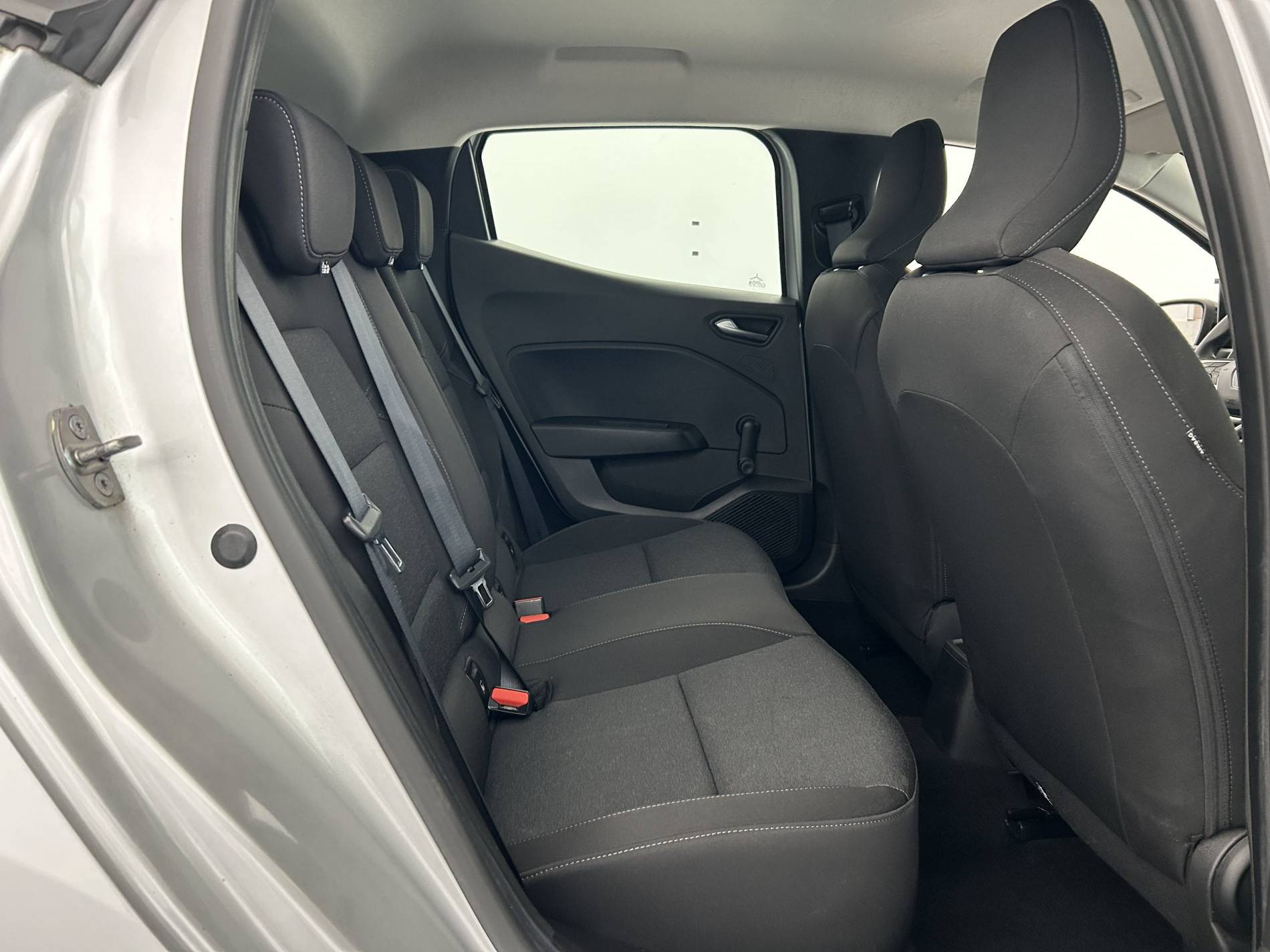 Vente en ligne Renault Clio 5 Clio TCe 90 au prix de 13 990 €