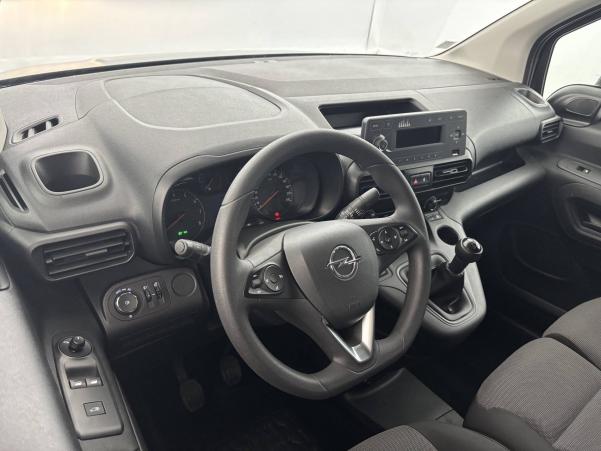 Vente en ligne Opel Combo Cargo  1.5 130 CH S/S L1H1 1000 KG BVA8 au prix de 19 490 €