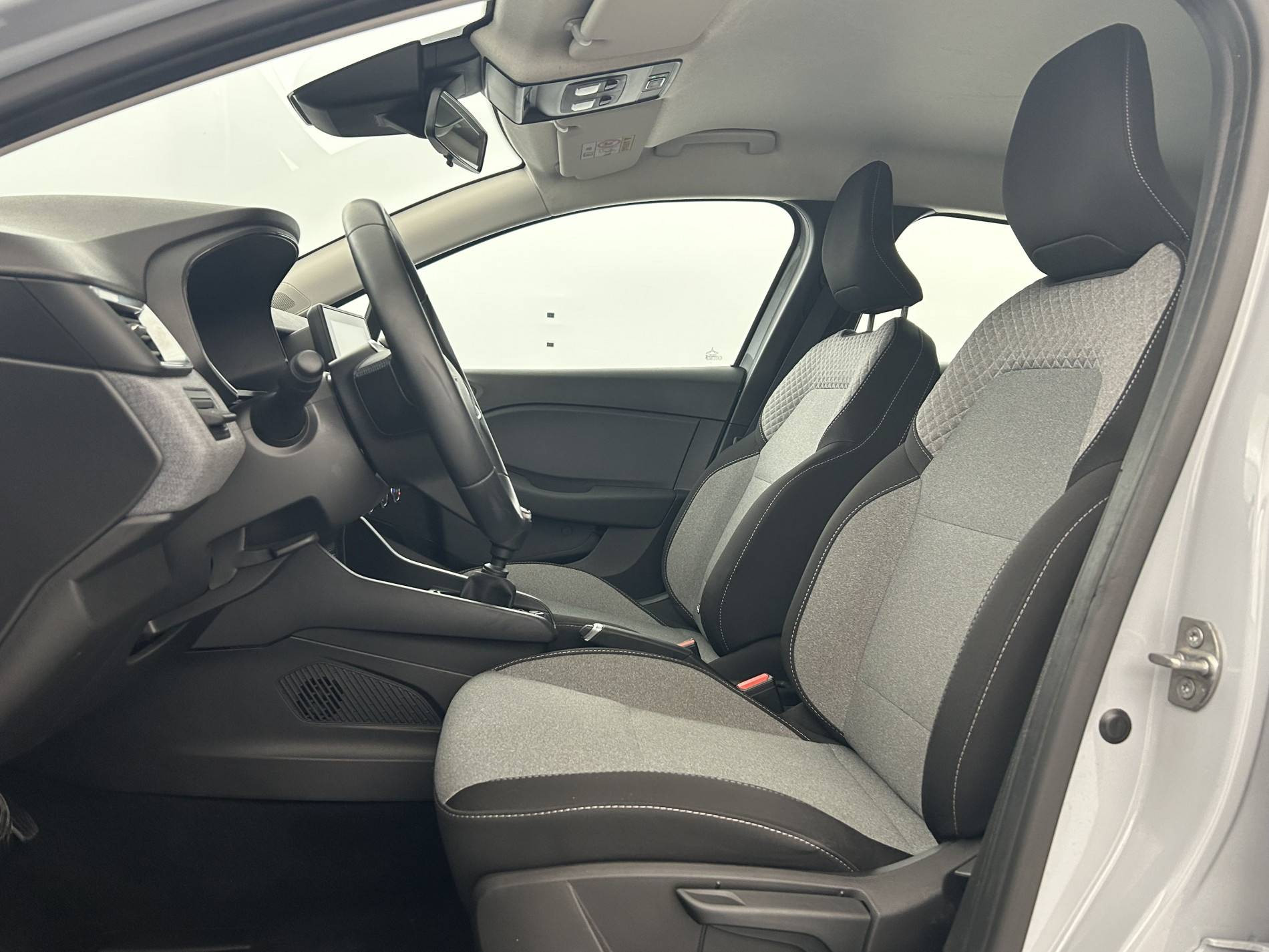 Vente en ligne Renault Clio 5 Clio TCe 90 au prix de 14 990 €