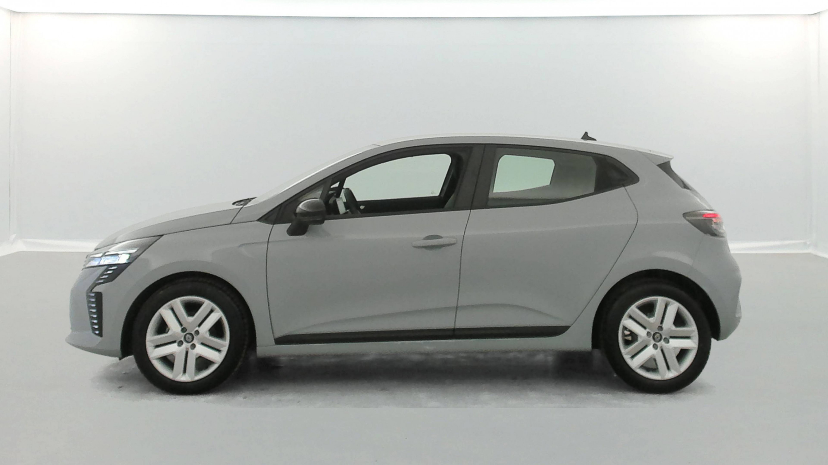 Vente en ligne Renault Clio 5 Clio TCe 90 au prix de 14 990 €