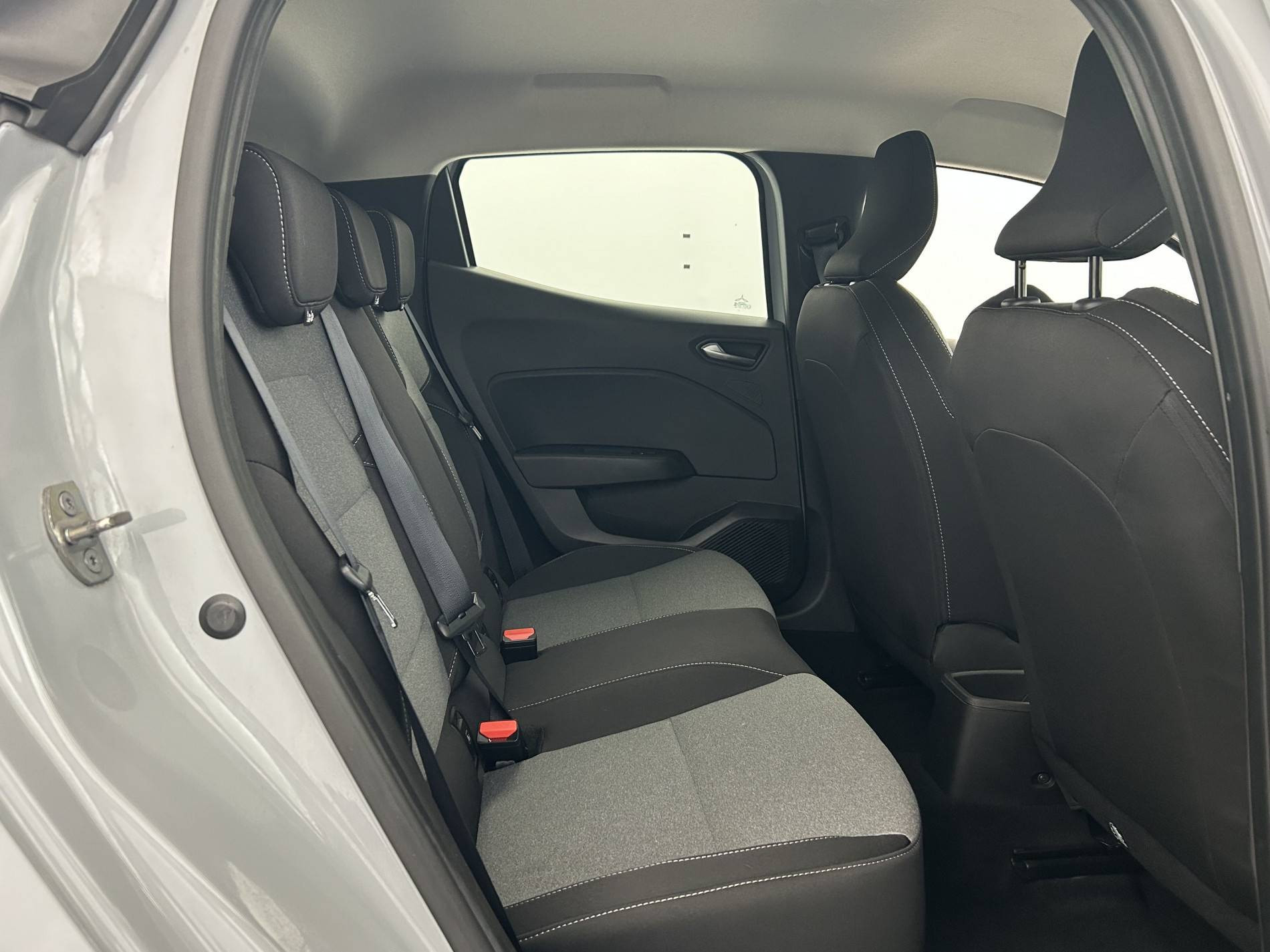 Vente en ligne Renault Clio 5 Clio TCe 90 au prix de 14 990 €