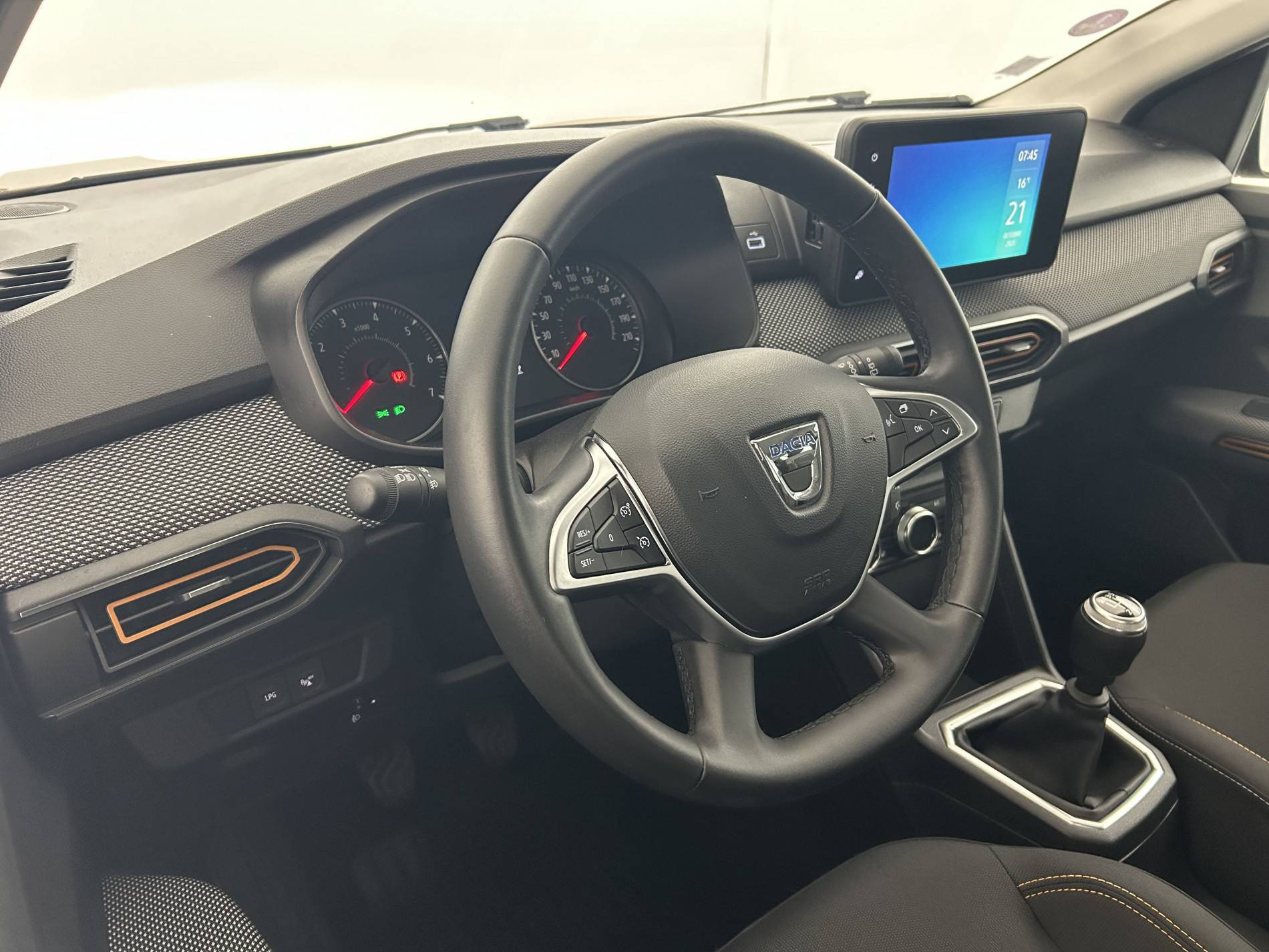 Vente en ligne Dacia Sandero  ECO-G 100 au prix de 13 990 €