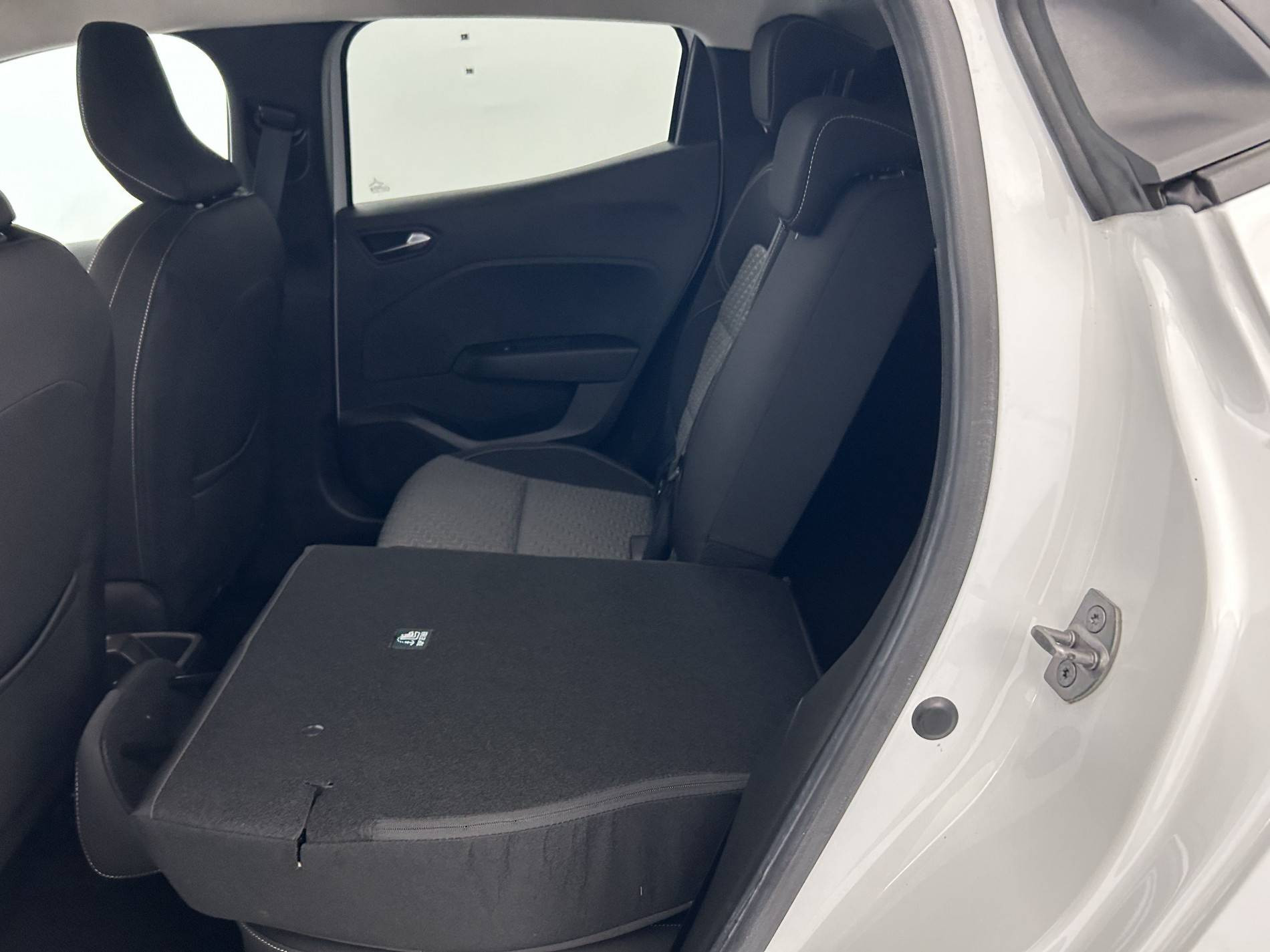 Vente en ligne Renault Clio 5 Clio TCe 100 GPL au prix de 13 990 €