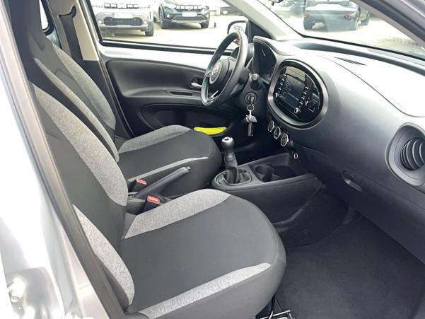 Vente en ligne Toyota Aygo X  1.0 VVT-i 72 au prix de 14 490 €