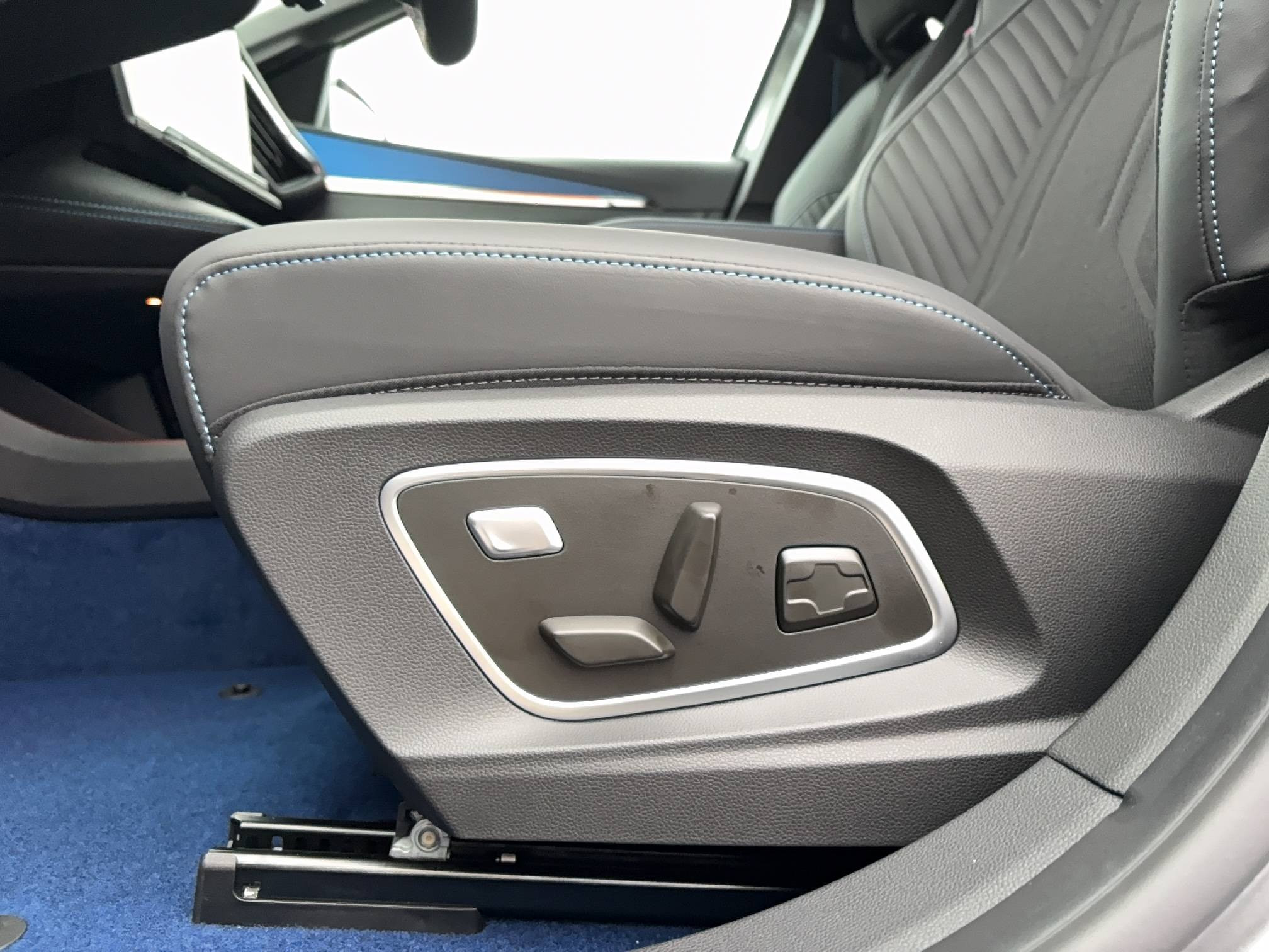 Vente en ligne Renault Megane E-Tech  220 ch autonomie confort au prix de 36 490 €