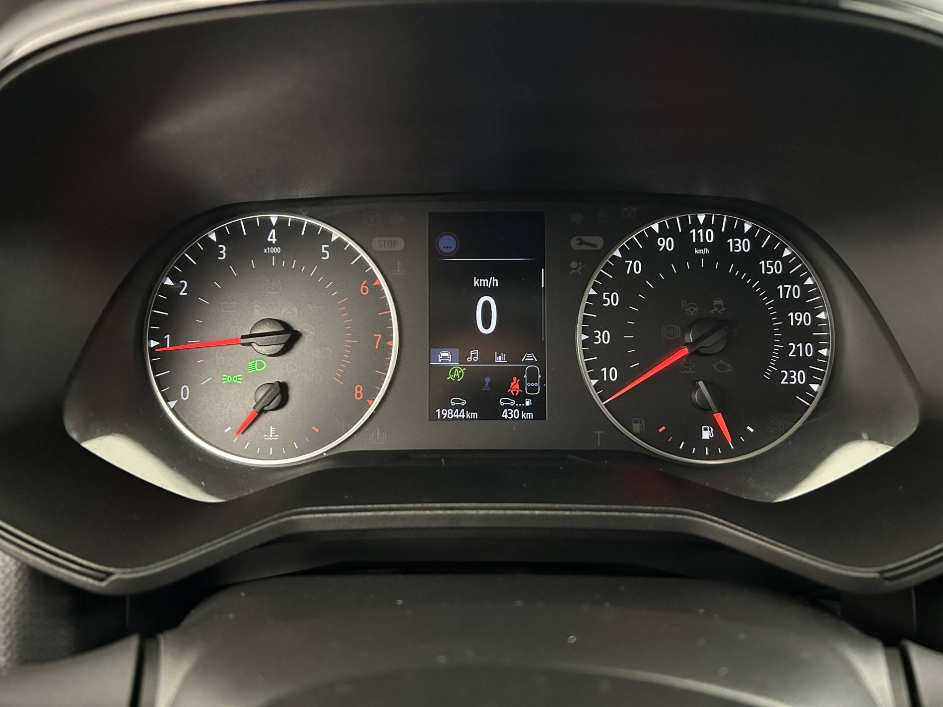 Vente en ligne Renault Clio 5 Clio TCe 90 au prix de 14 490 €