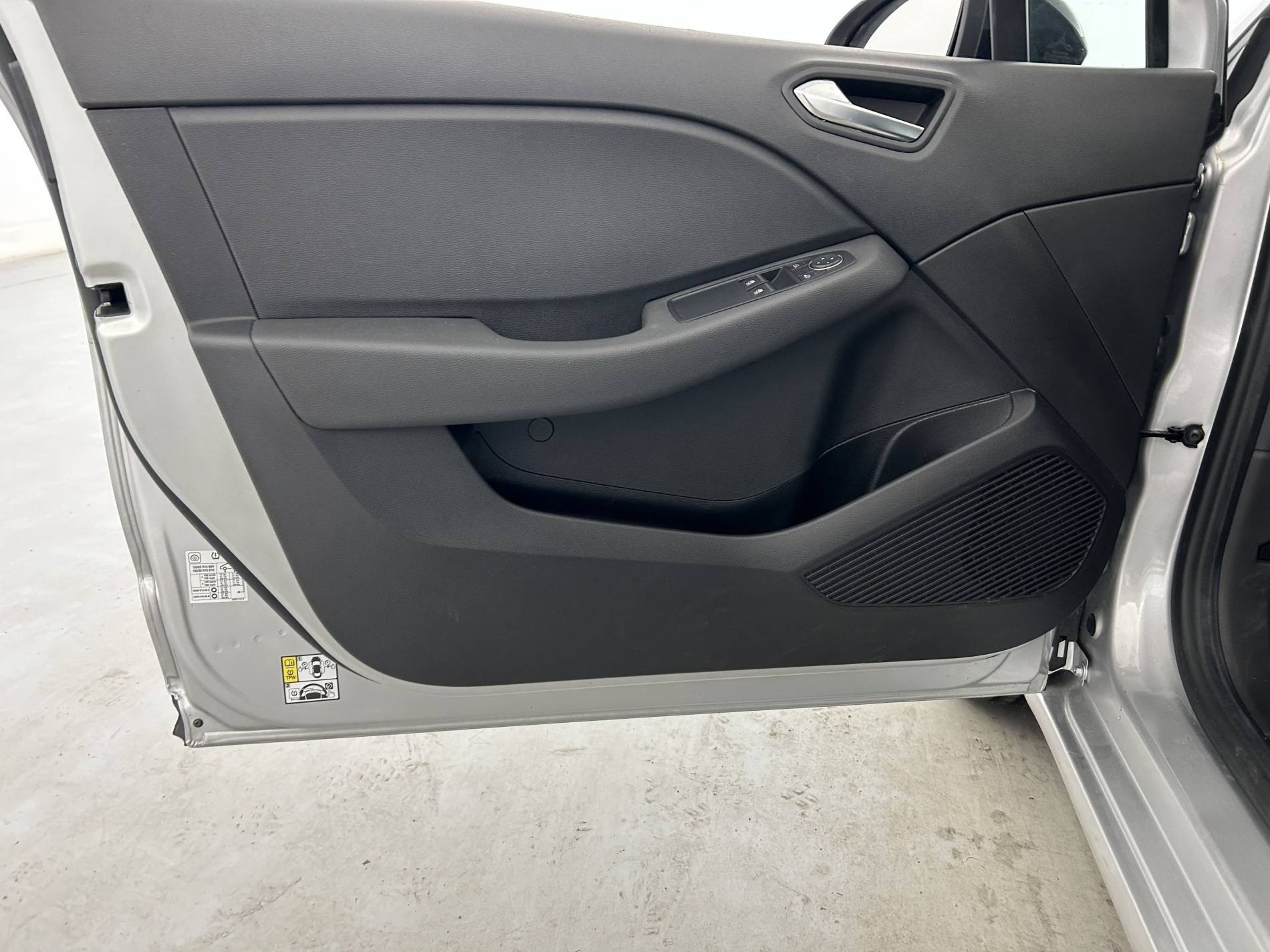 Vente en ligne Renault Clio 5 Clio TCe 90 au prix de 14 490 €