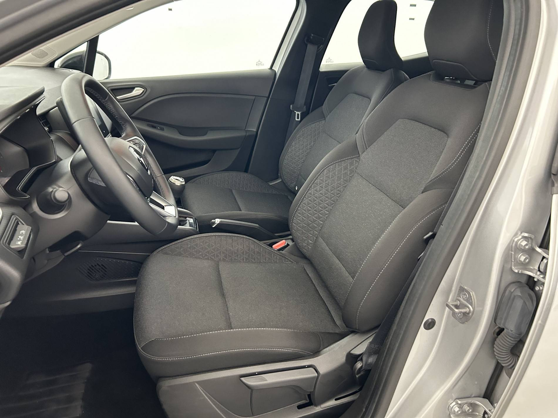 Vente en ligne Renault Clio 5 Clio TCe 90 au prix de 14 490 €