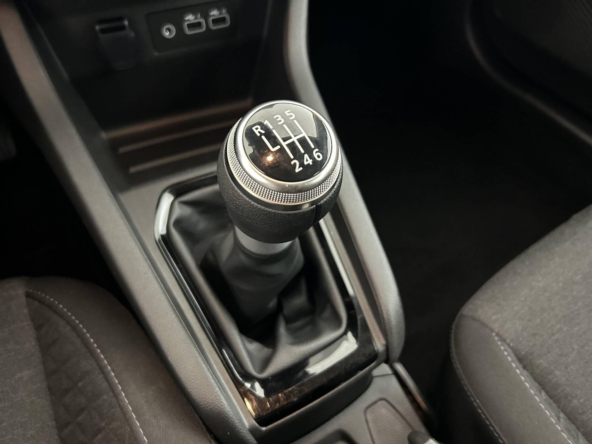 Vente en ligne Renault Clio 5 Clio TCe 90 au prix de 14 490 €