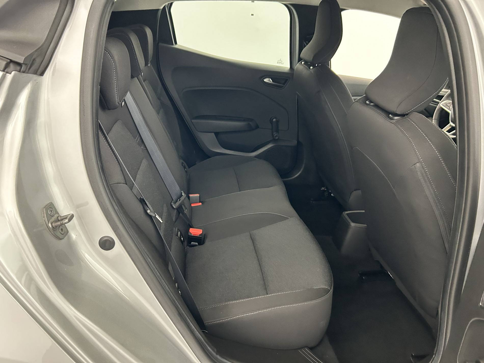 Vente en ligne Renault Clio 5 Clio TCe 90 au prix de 14 490 €