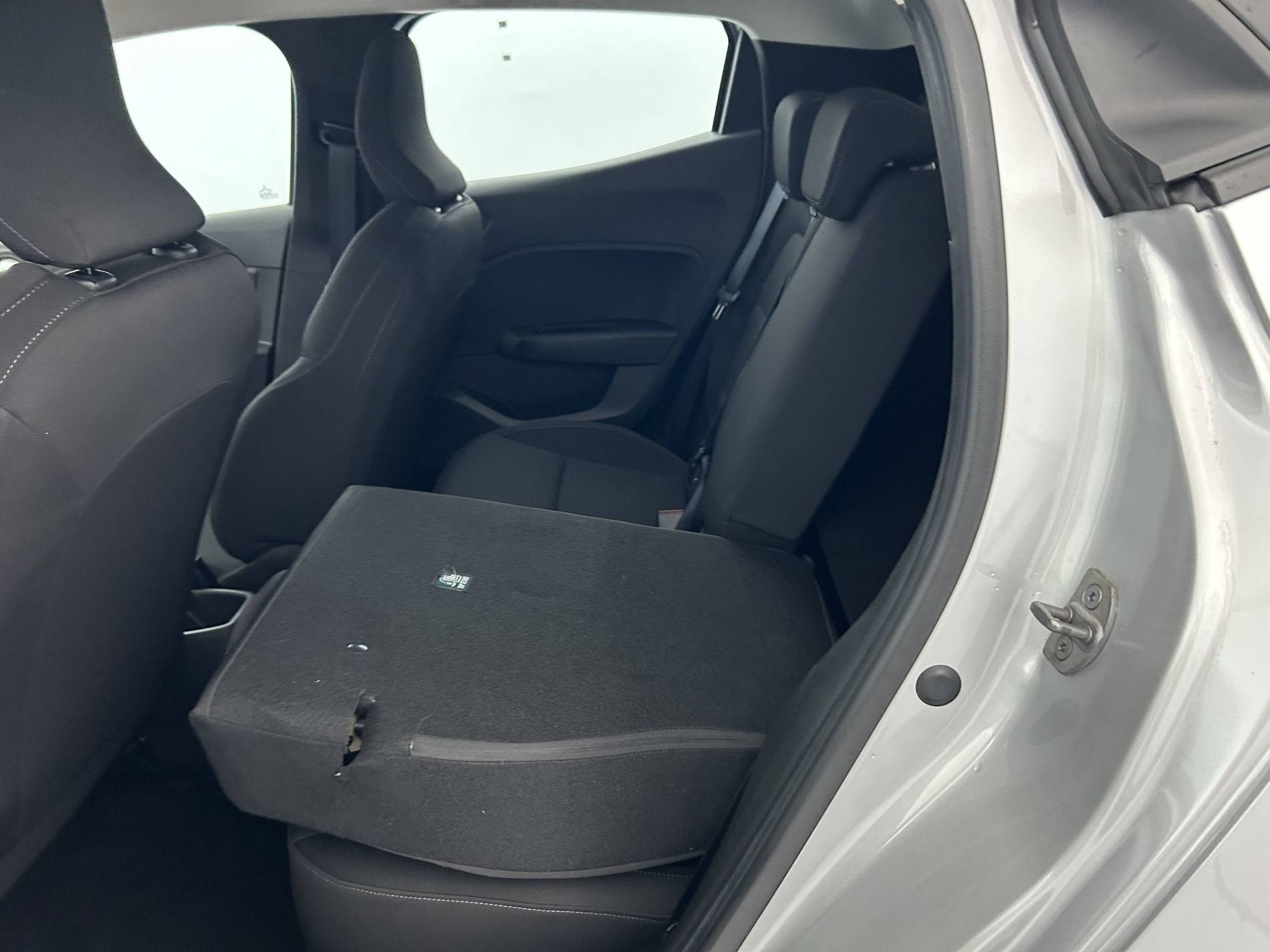 Vente en ligne Renault Clio 5 Clio TCe 90 au prix de 14 490 €