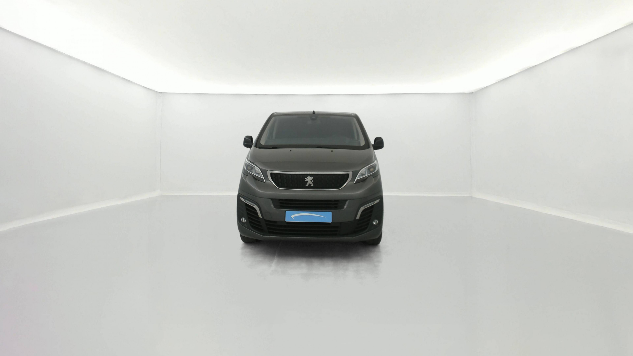 Vente en ligne Peugeot Expert Cabine Approfondie EXPERT CA STANDARD BLUEHDI 180 S&S EAT8 au prix de 30 990 €