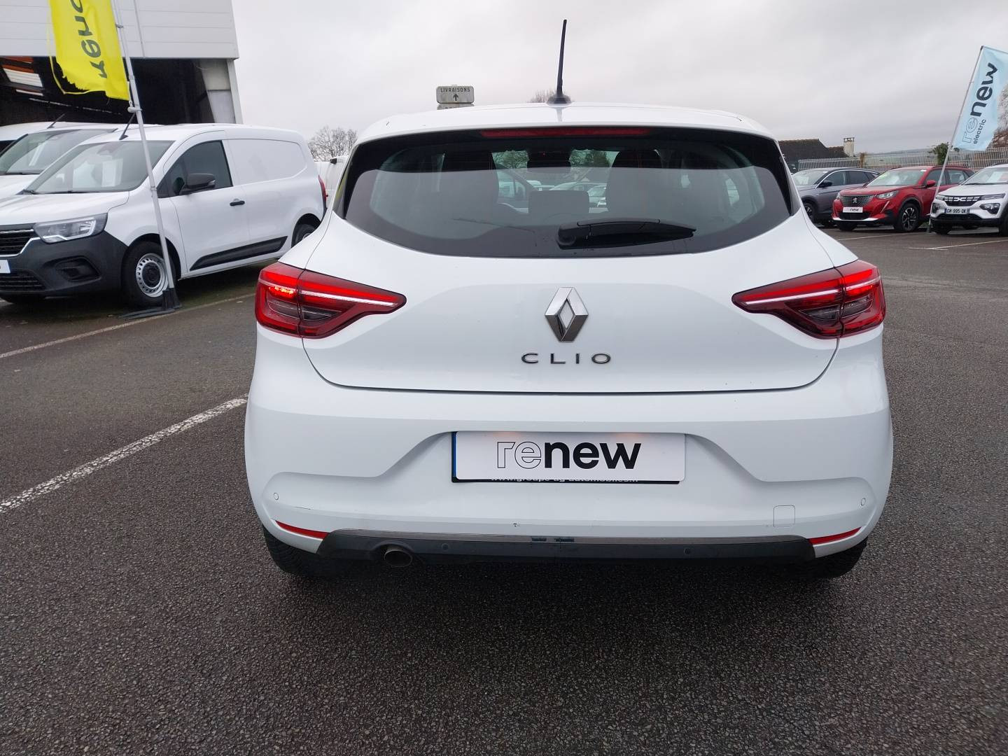 Vente en ligne Renault Clio 5 Clio Blue dCi 85 au prix de 12 990 €