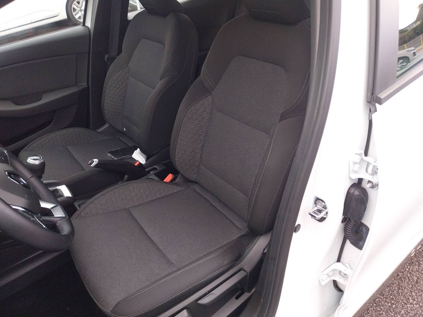 Vente en ligne Renault Clio 5 Clio Blue dCi 85 au prix de 12 990 €