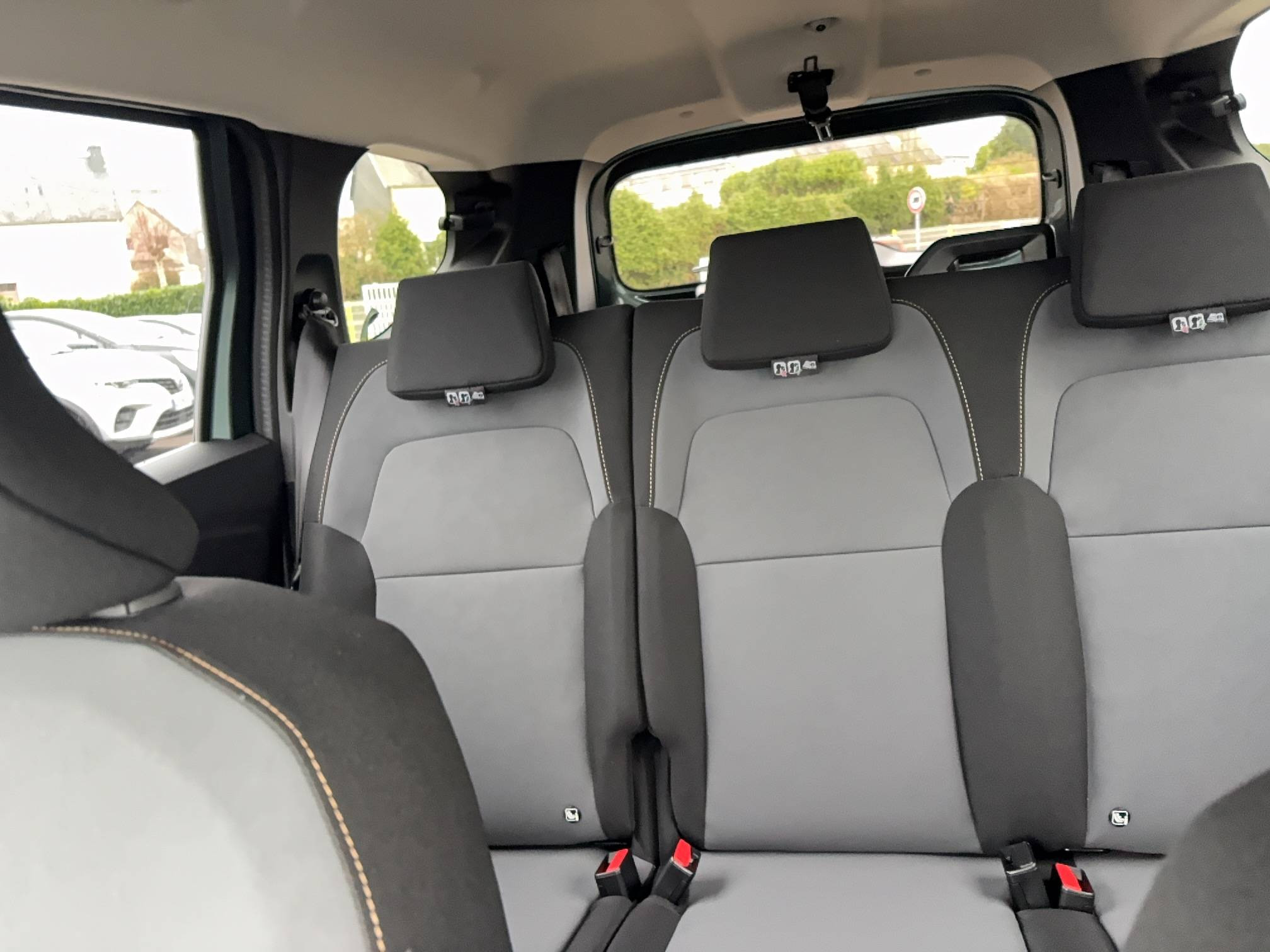 Vente en ligne Dacia Jogger  ECO-G 100 7 places GSR2 au prix de 22 990 €