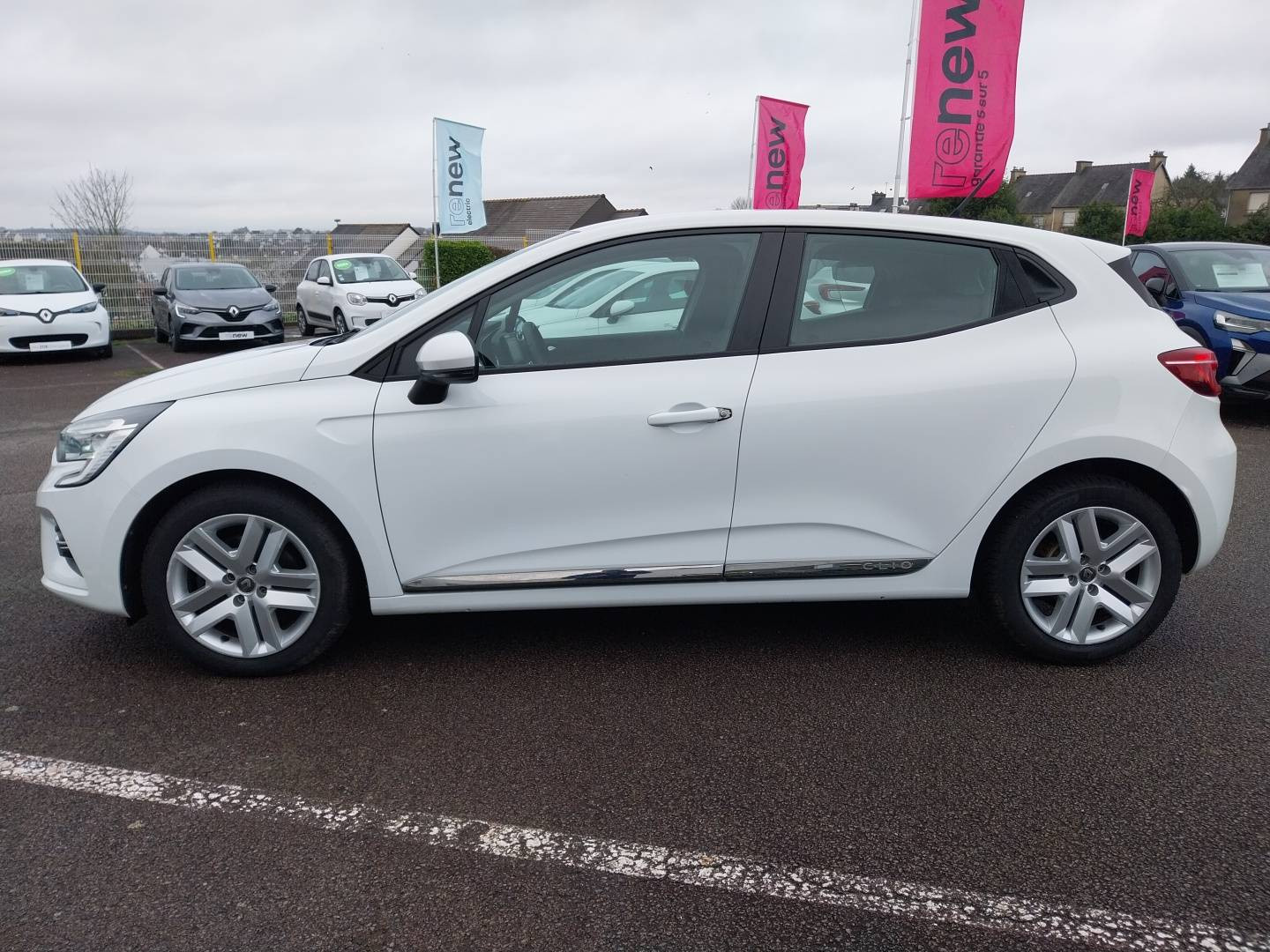 Vente en ligne Renault Clio 5 Clio Blue dCi 85 au prix de 12 990 €