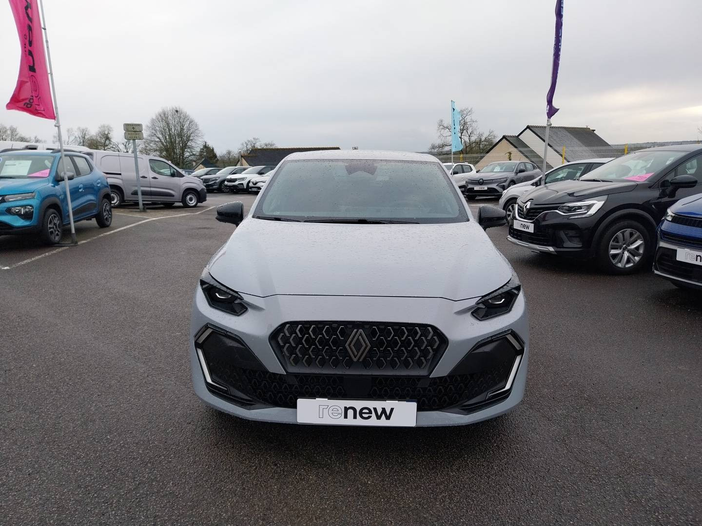 Vente en ligne Renault Clio 6 Clio E-Tech full hybrid 160 ch au prix de 26 990 €