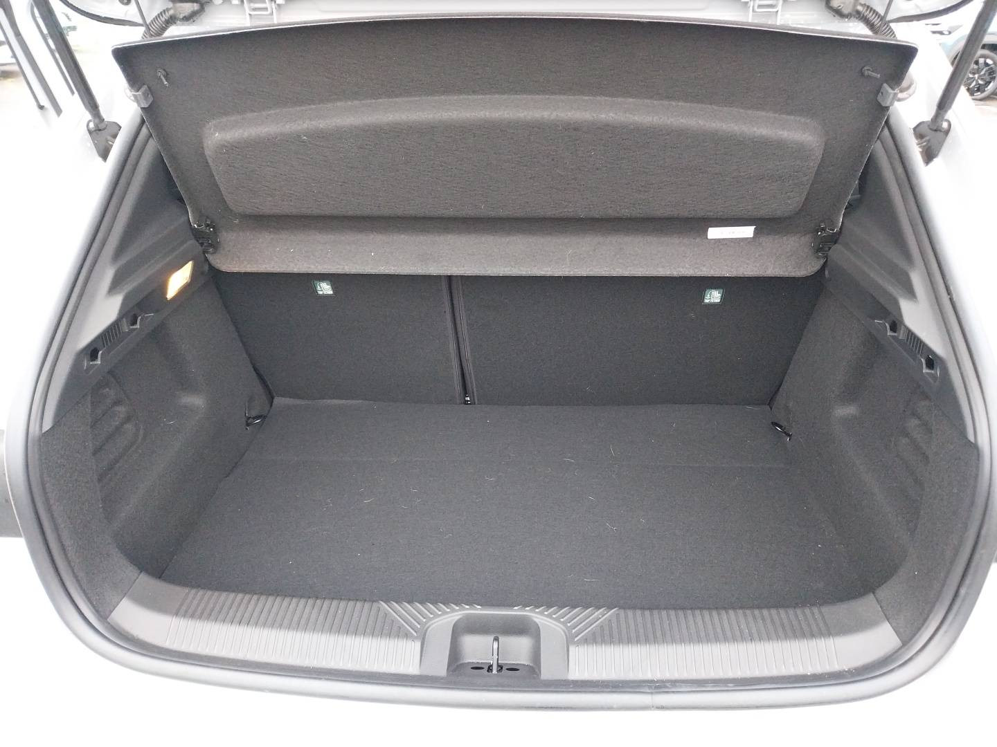 Vente en ligne Renault Clio 6 Clio E-Tech full hybrid 160 ch au prix de 26 990 €