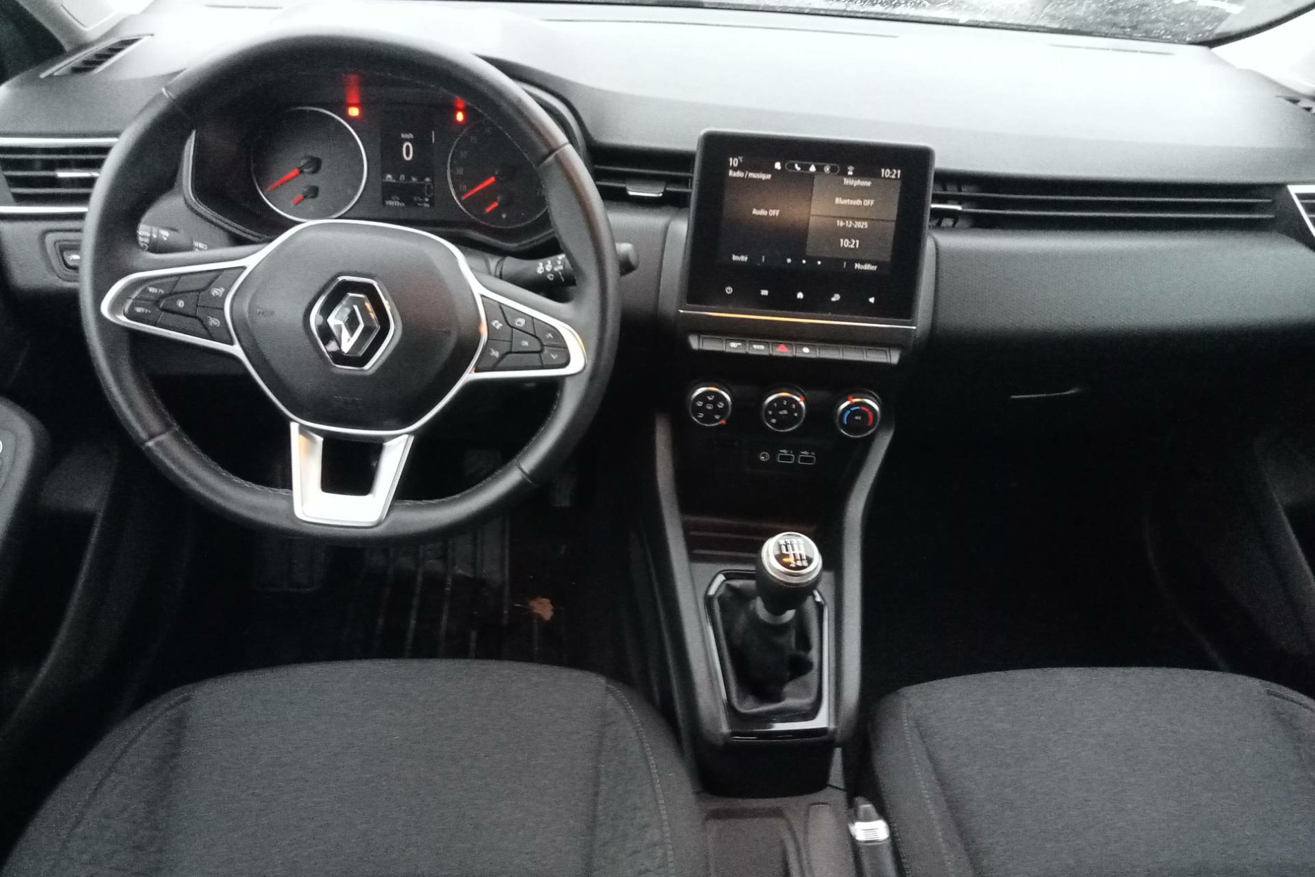 Vente en ligne Renault Clio 5 Clio TCe 90 au prix de 14 990 €