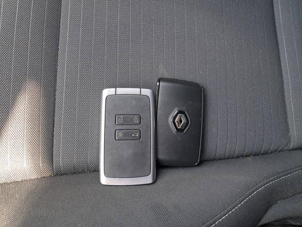 Vente en ligne Renault Arkana  mild hybrid 140 EDC FAP - 22 au prix de 20 990 €