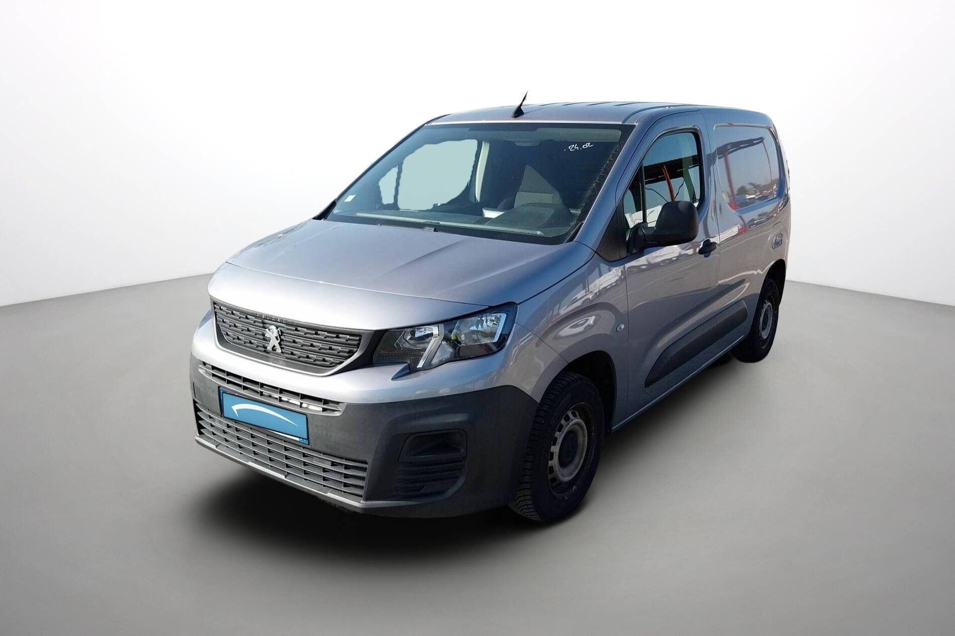 Peugeot Partner Fourgon  STANDARD 650 KG BLUEHDI 100 S&S BVM5 occasion de 2020 en vente à Carhaix
