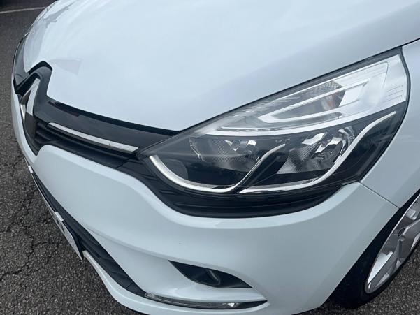 Vente en ligne Renault Clio 4 Clio dCi 75 E6C au prix de 12 990 €